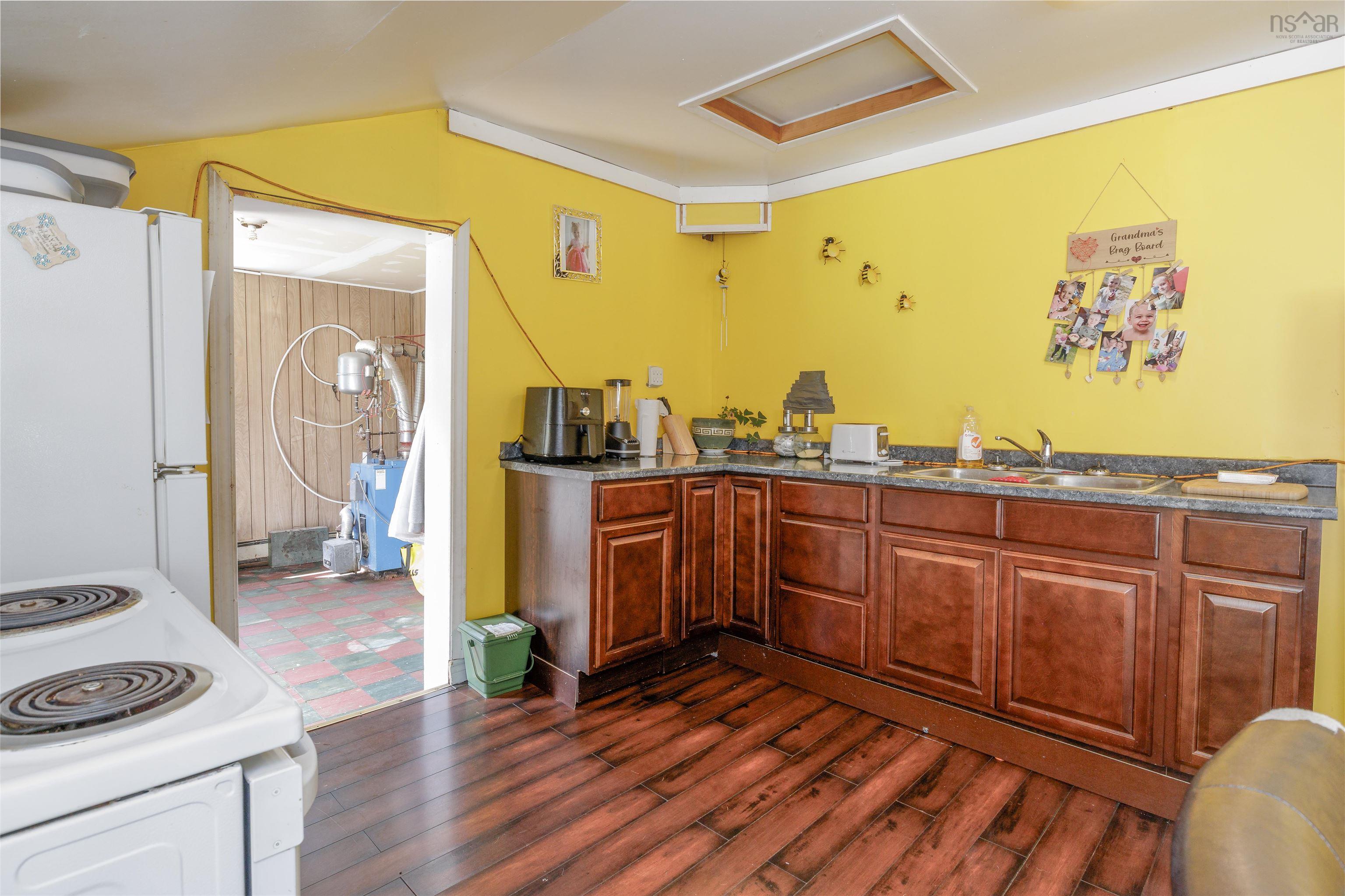 $70,000.00: 10 Row Street, Glace Bay