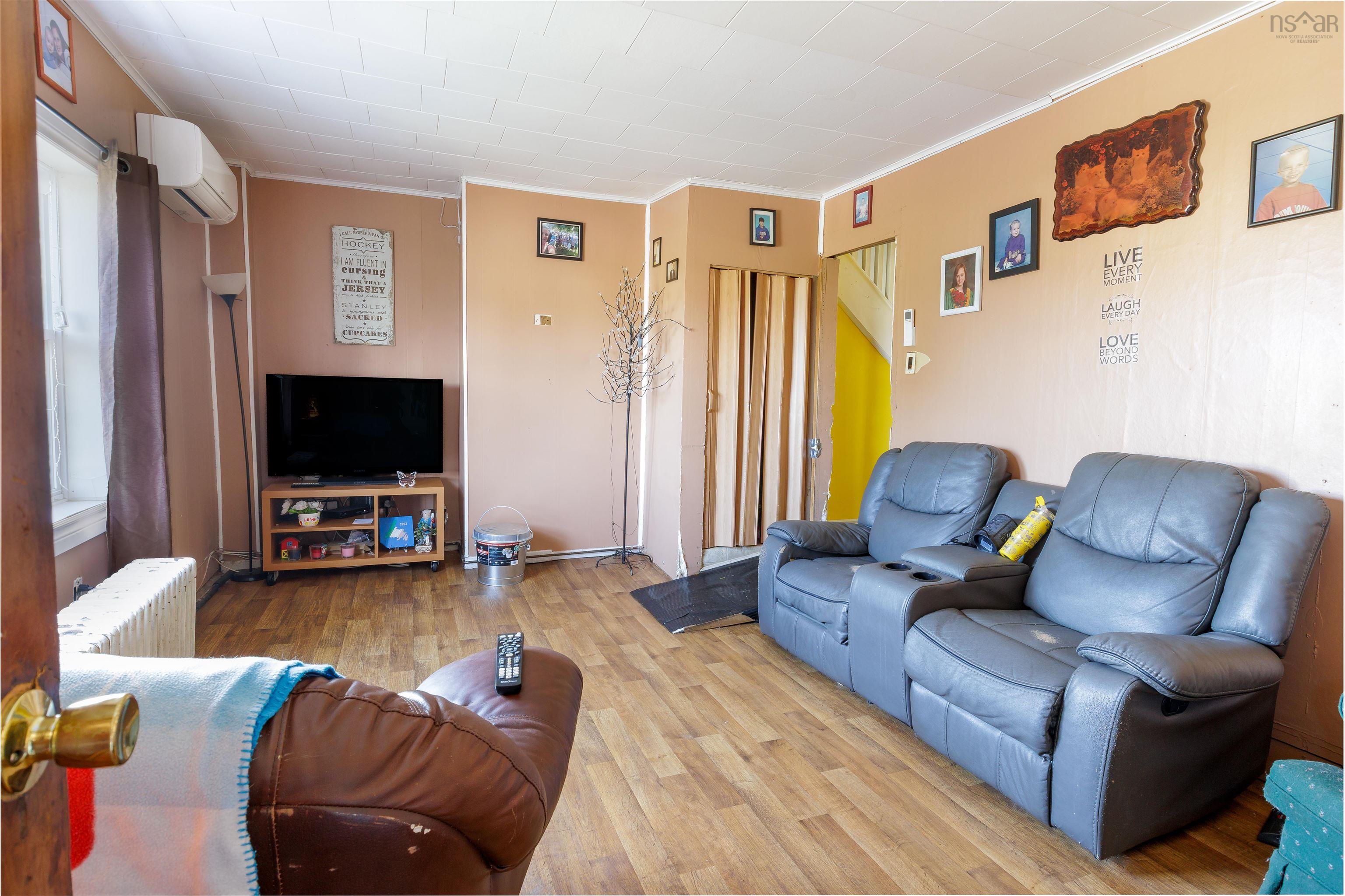 $70,000.00: 10 Row Street, Glace Bay