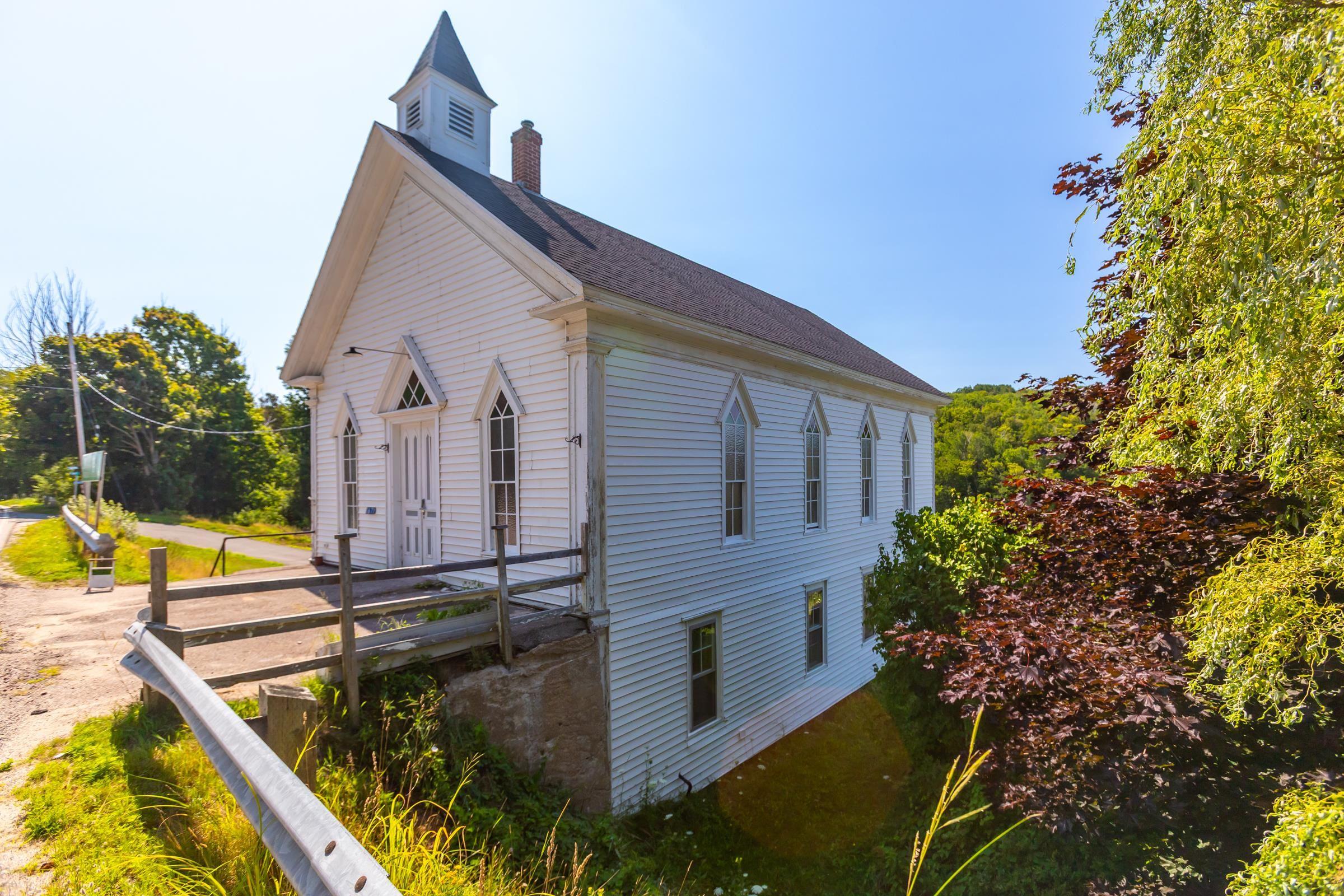 $142,000.00: 1671 Highway 1, Clementsport
