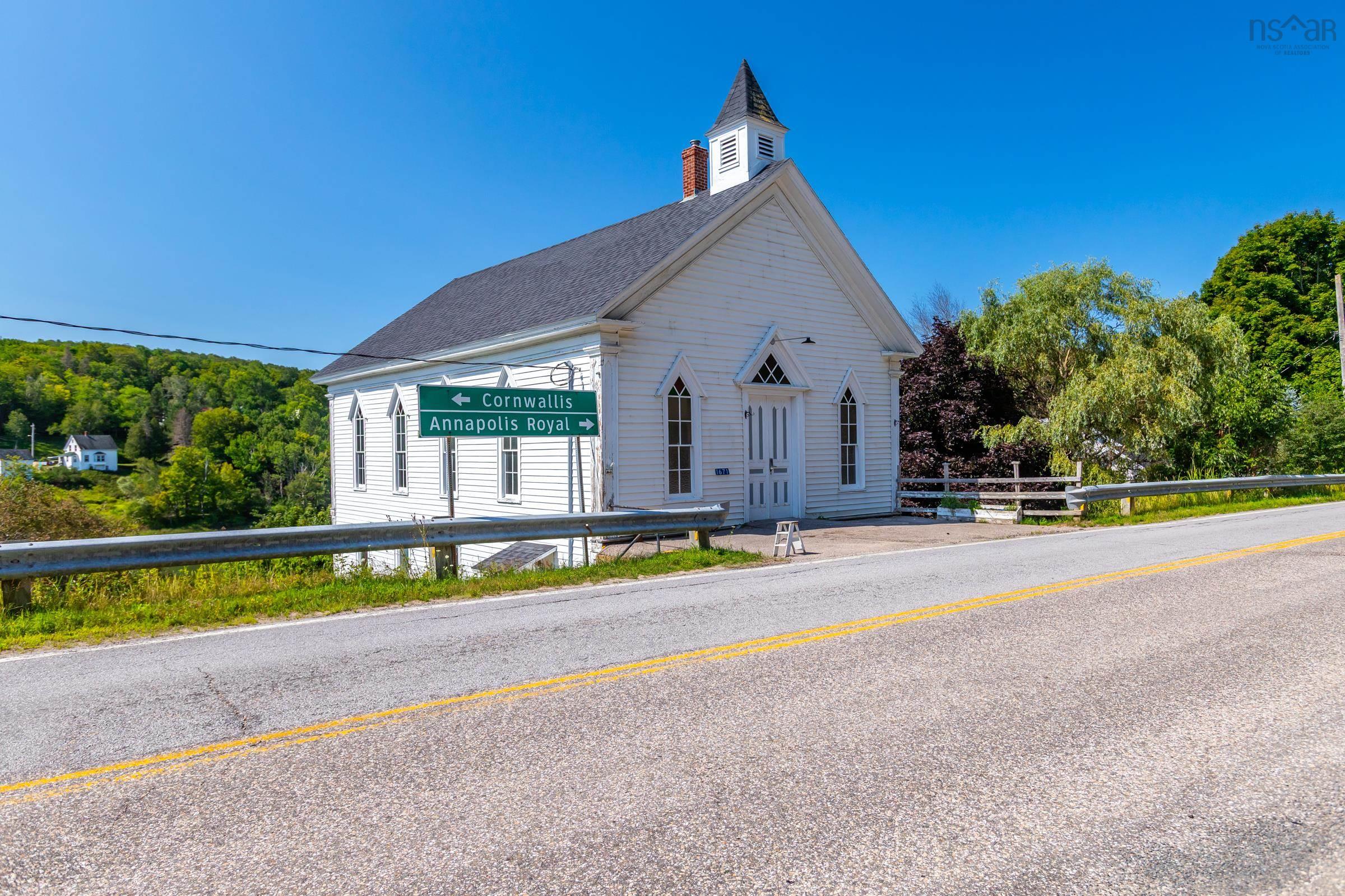 $142,000.00: 1671 Highway 1, Clementsport