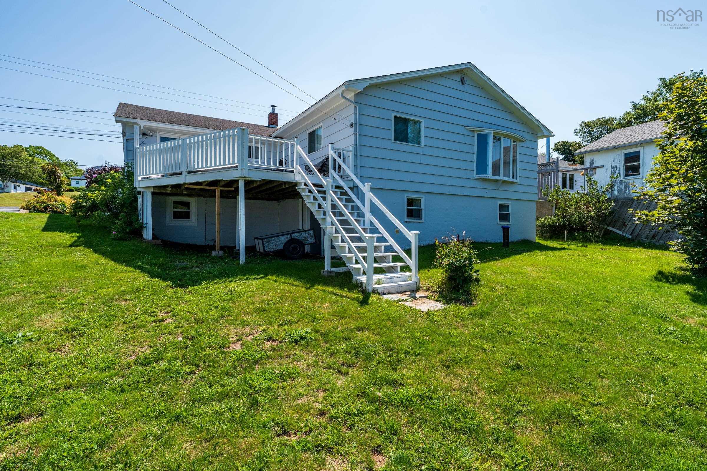 $324,900.00: 3739 Shore Road W, Hillsburn