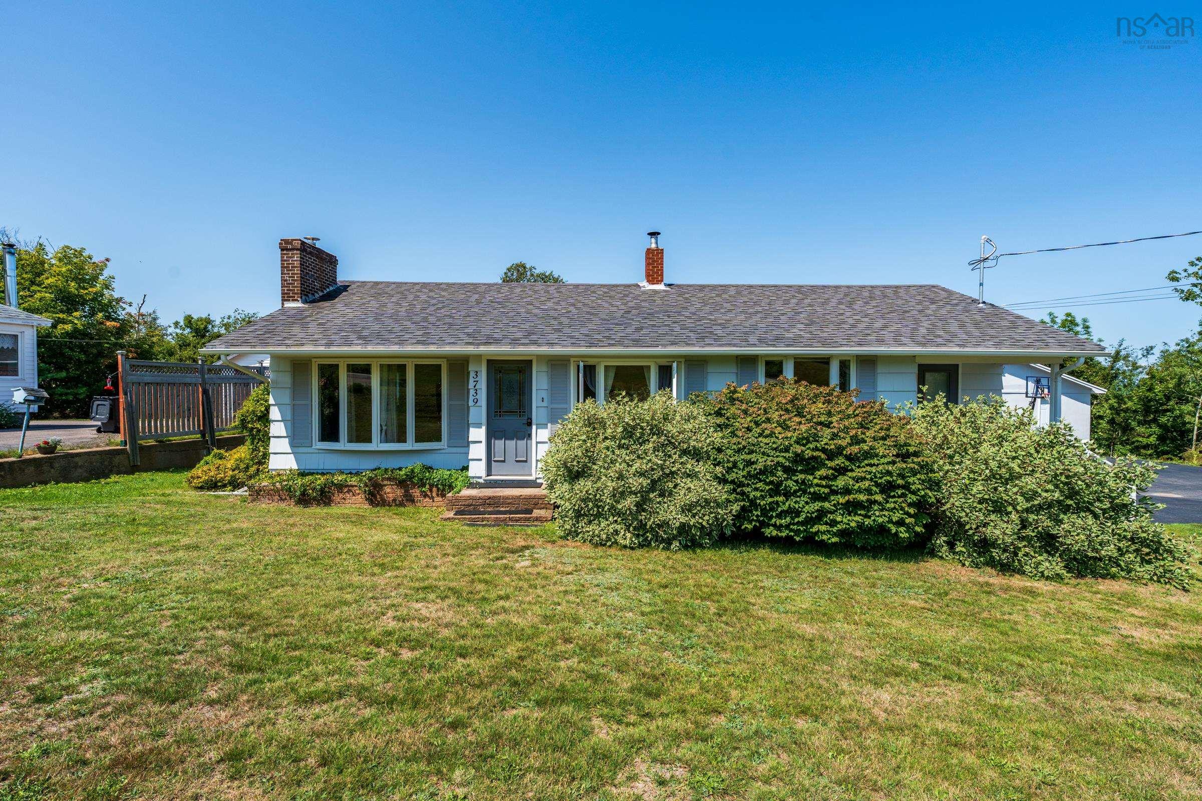 $324,900.00: 3739 Shore Road W, Hillsburn
