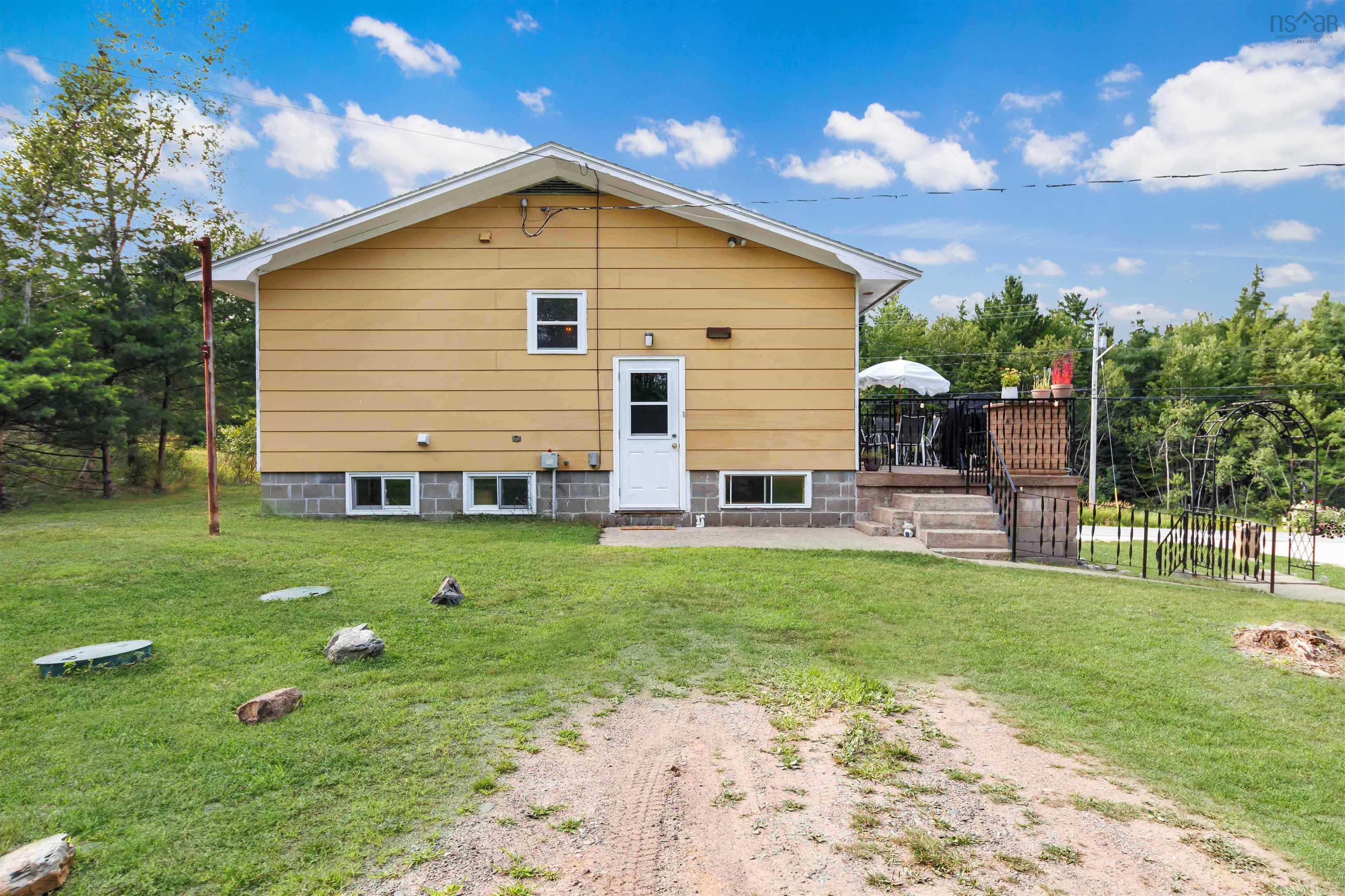 $399,900.00: 7251 Highway 3, Martins River