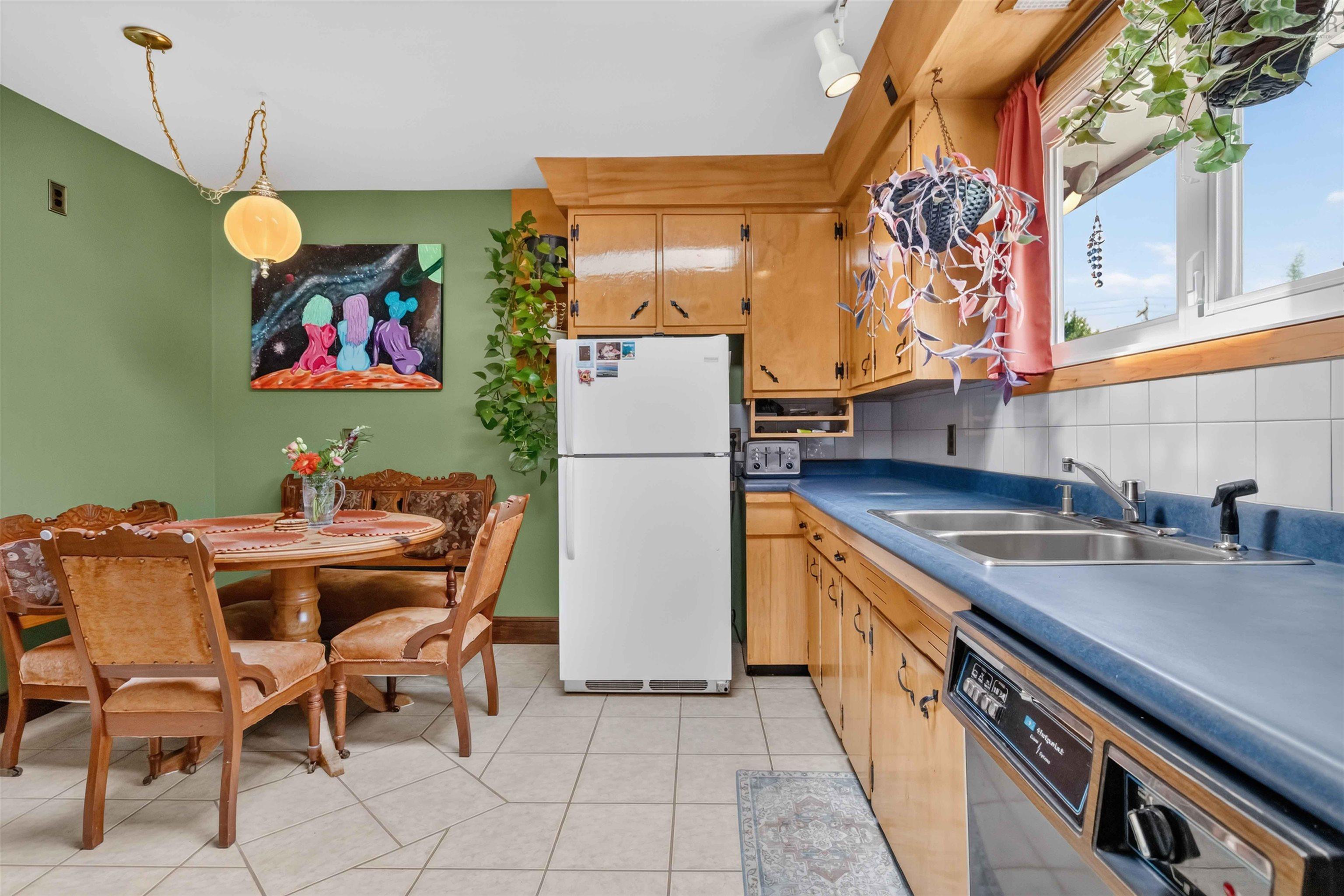 $399,900.00: 7251 Highway 3, Martins River