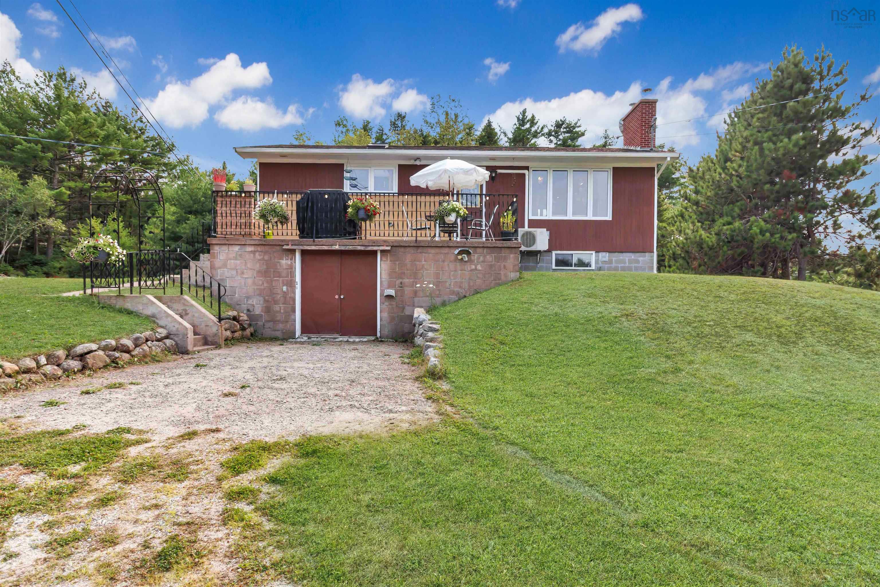$399,900.00: 7251 Highway 3, Martins River