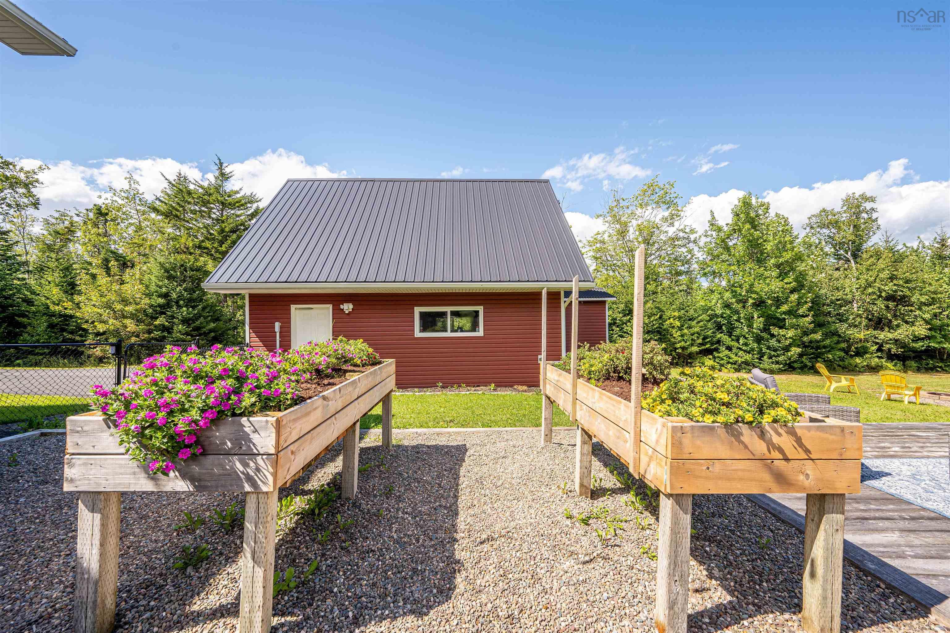 $975,900.00: 124 Murray Road, Eastern Passage