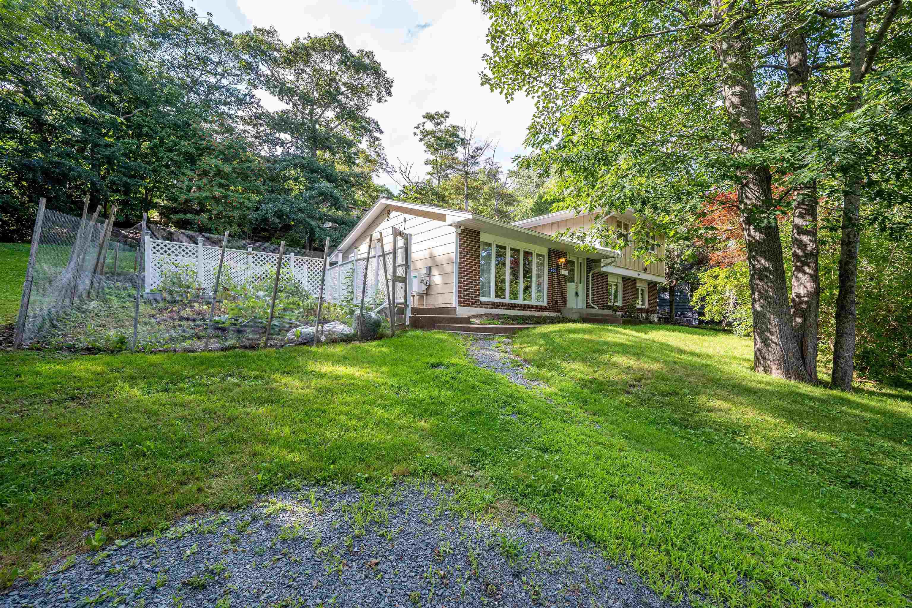 204 High Street, Bedford, NS (MLS 202620609)