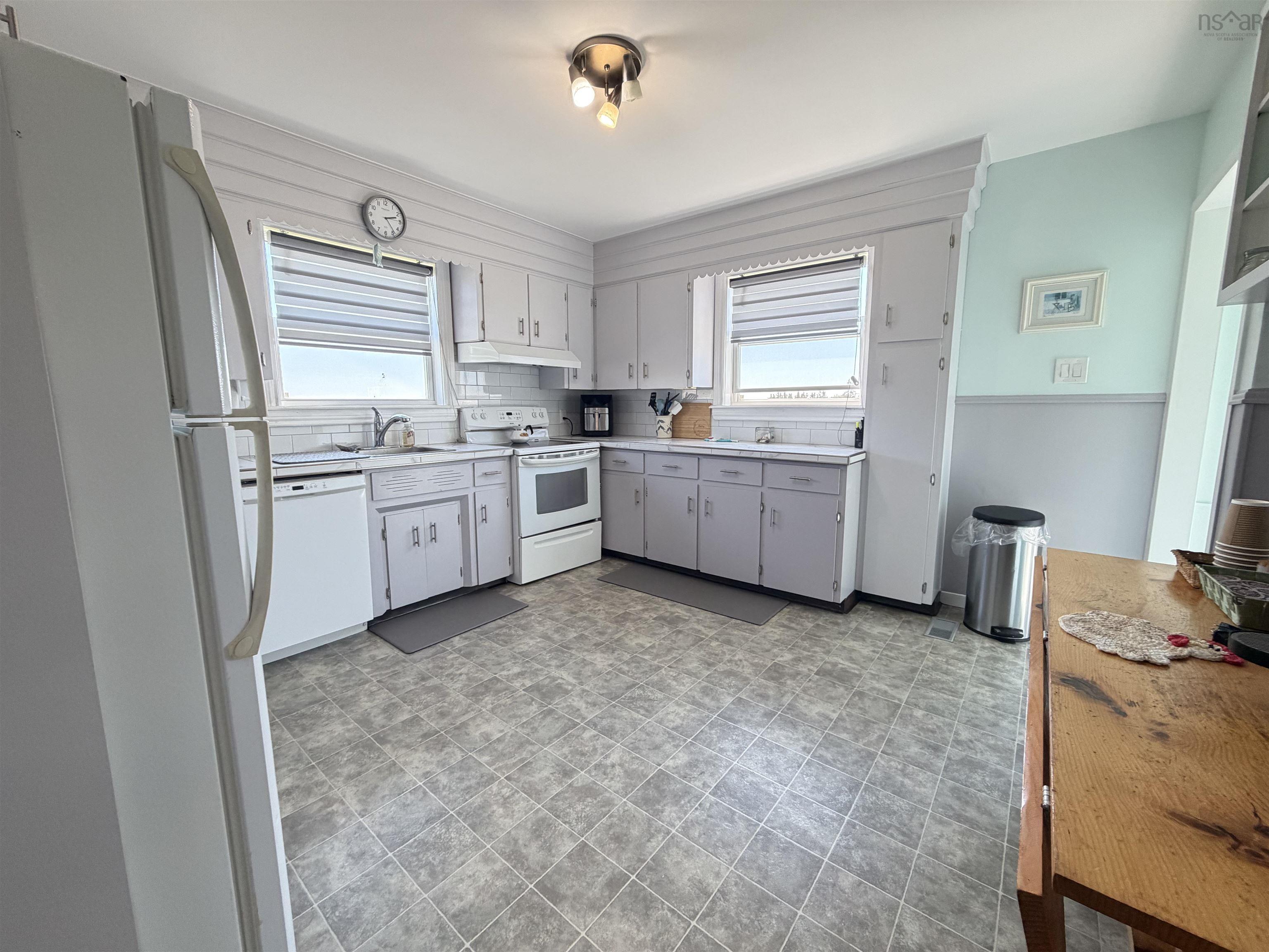 $379,900.00: 570 Little Harbour Road, Little Harbour