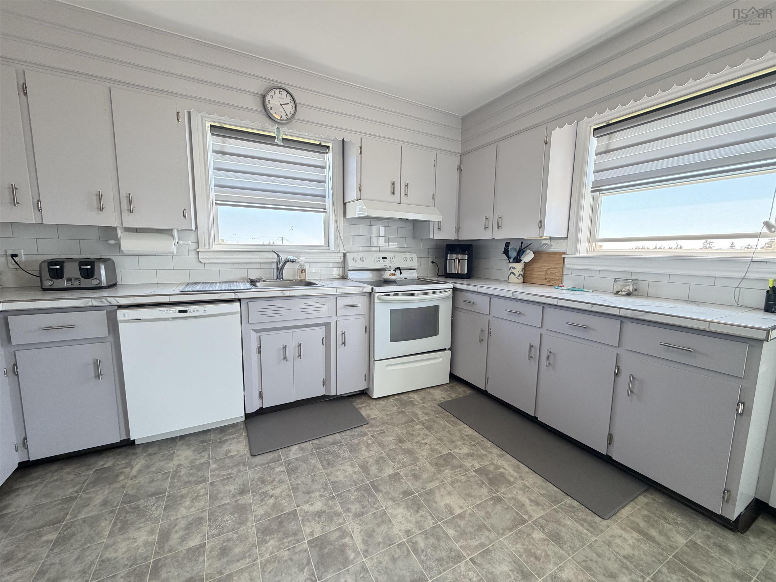 $379,900.00: 570 Little Harbour Road, Little Harbour