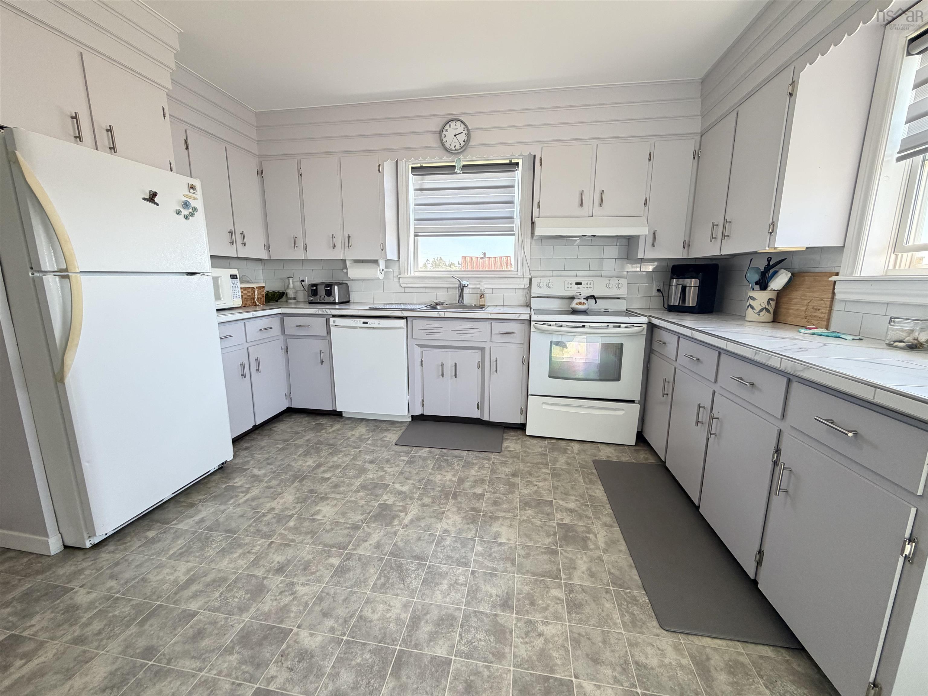 $379,900.00: 570 Little Harbour Road, Little Harbour