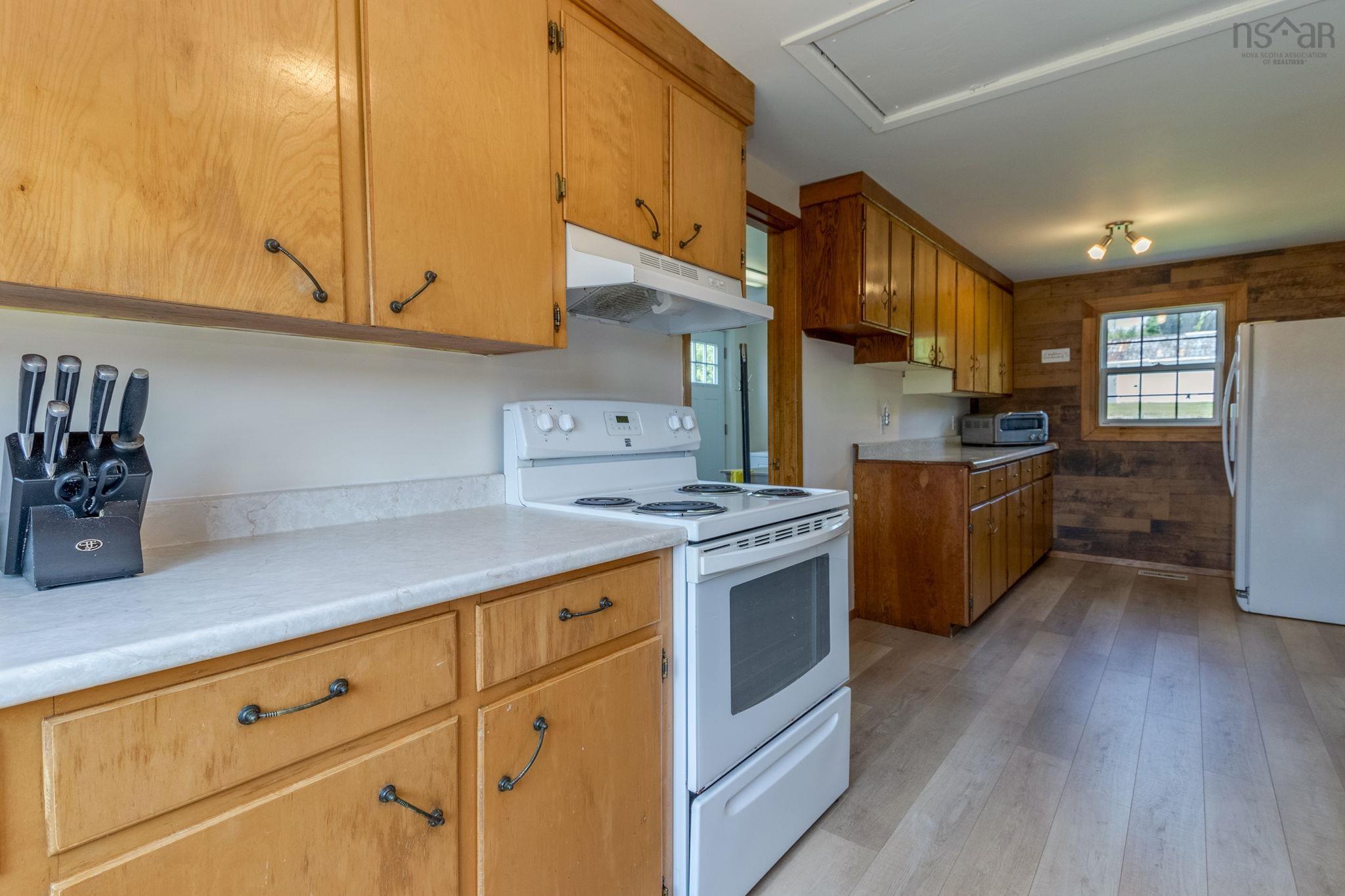 $430,000.00: 11703 Highway#7 Highway, Aspen