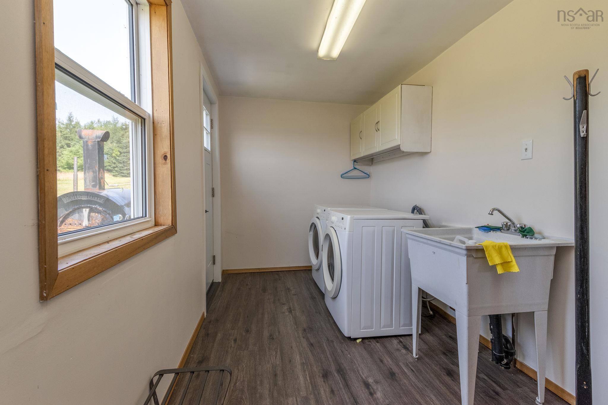 $430,000.00: 11703 Highway#7 Highway, Aspen