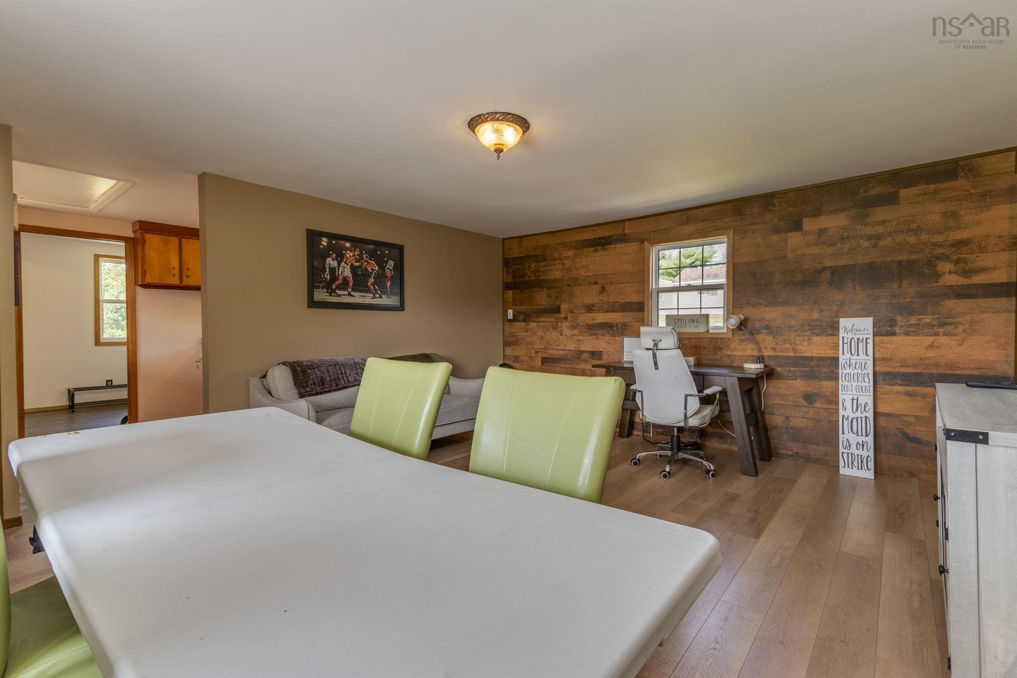 $430,000.00: 11703 Highway#7 Highway, Aspen