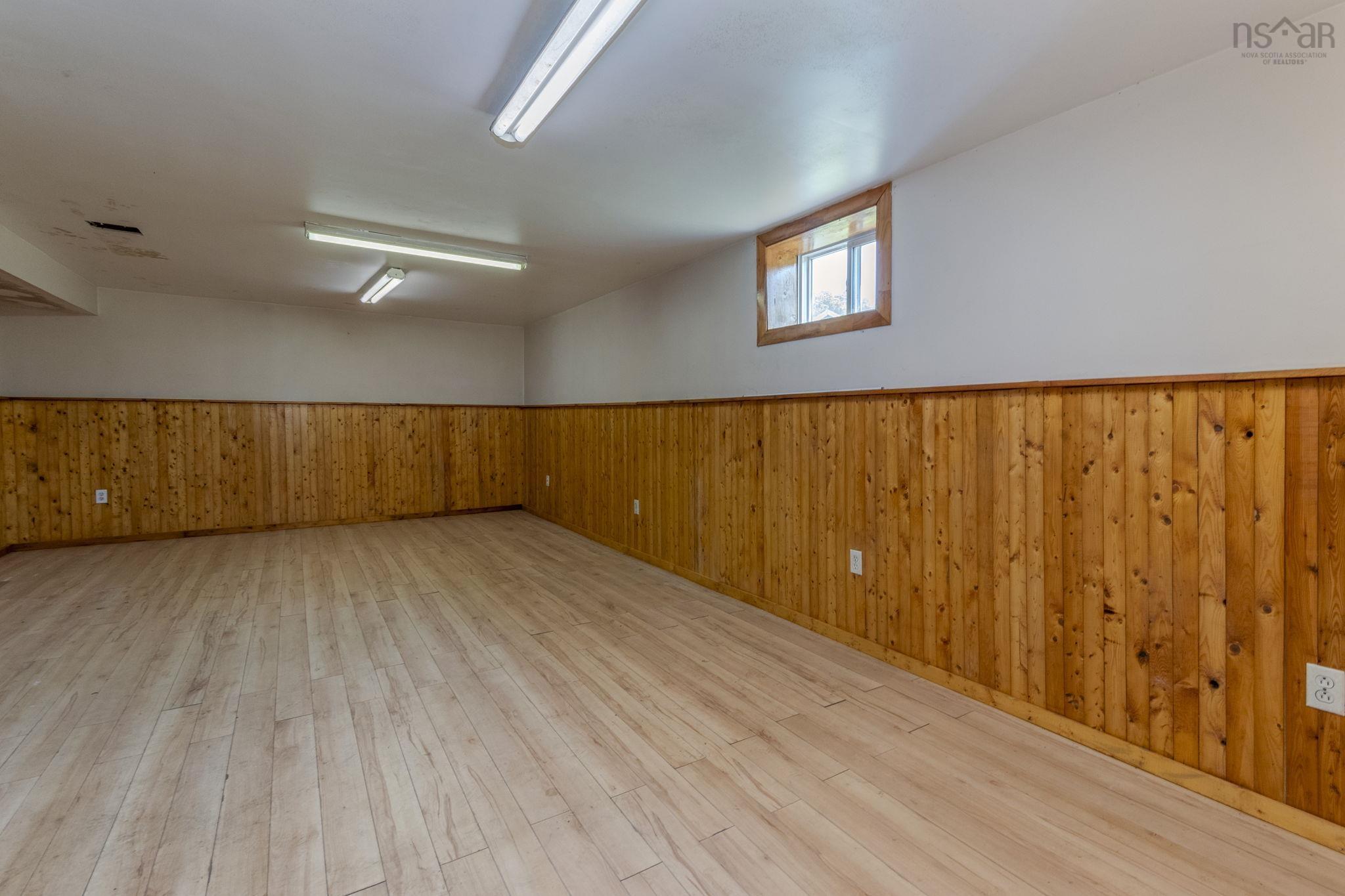 $430,000.00: 11703 Highway#7 Highway, Aspen