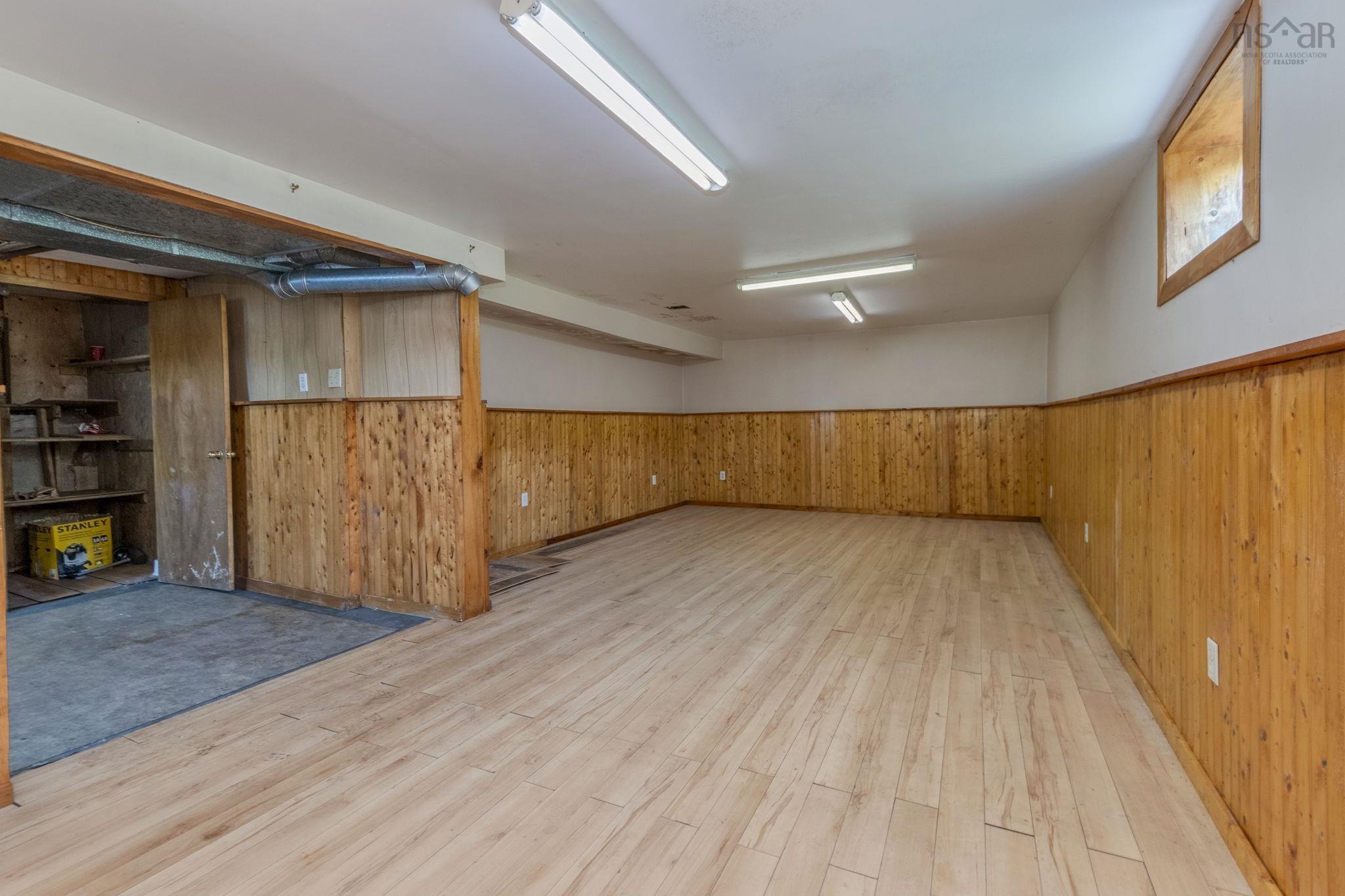 $430,000.00: 11703 Highway#7 Highway, Aspen