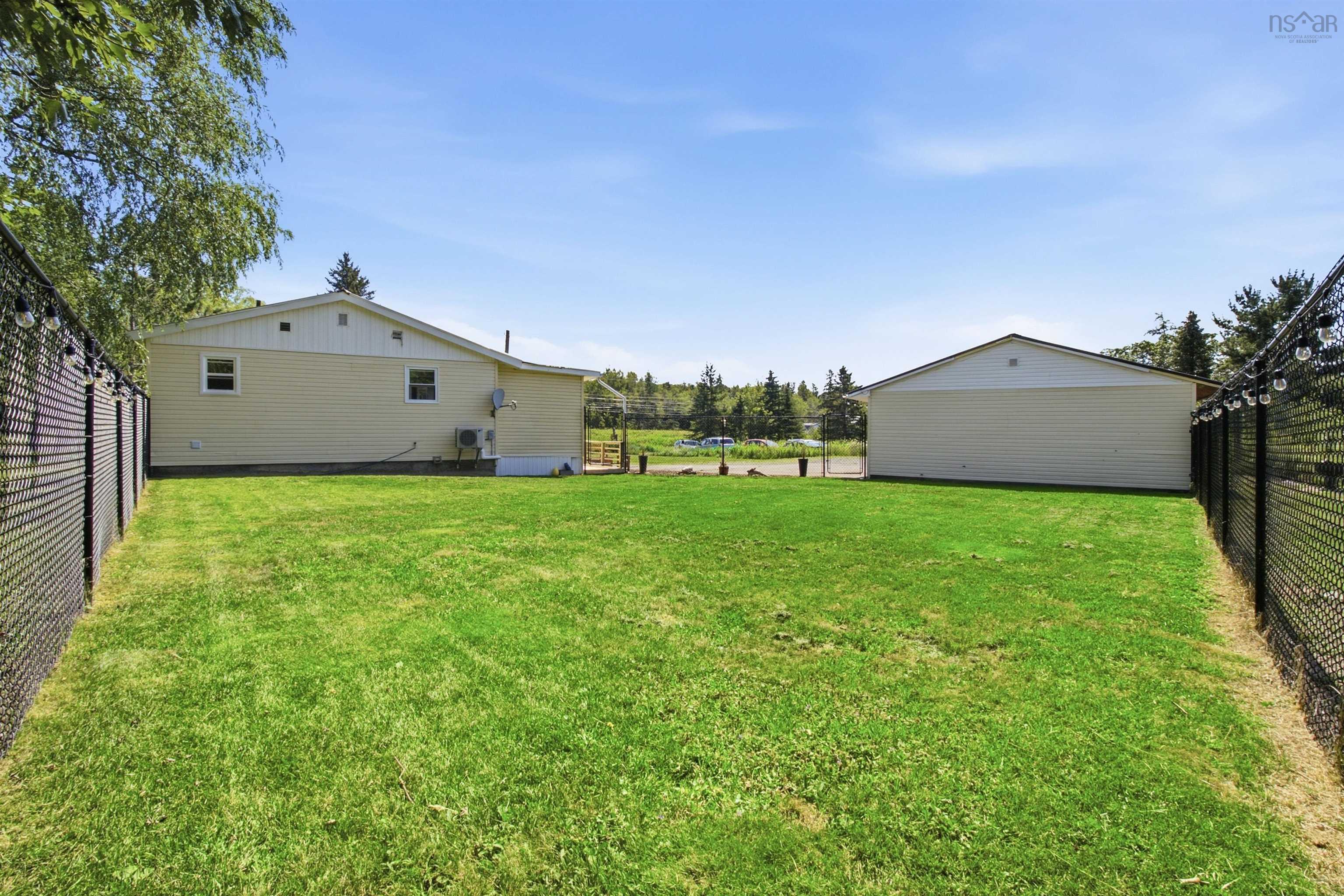 $279,900.00: 1096 Highway 2, Hilden