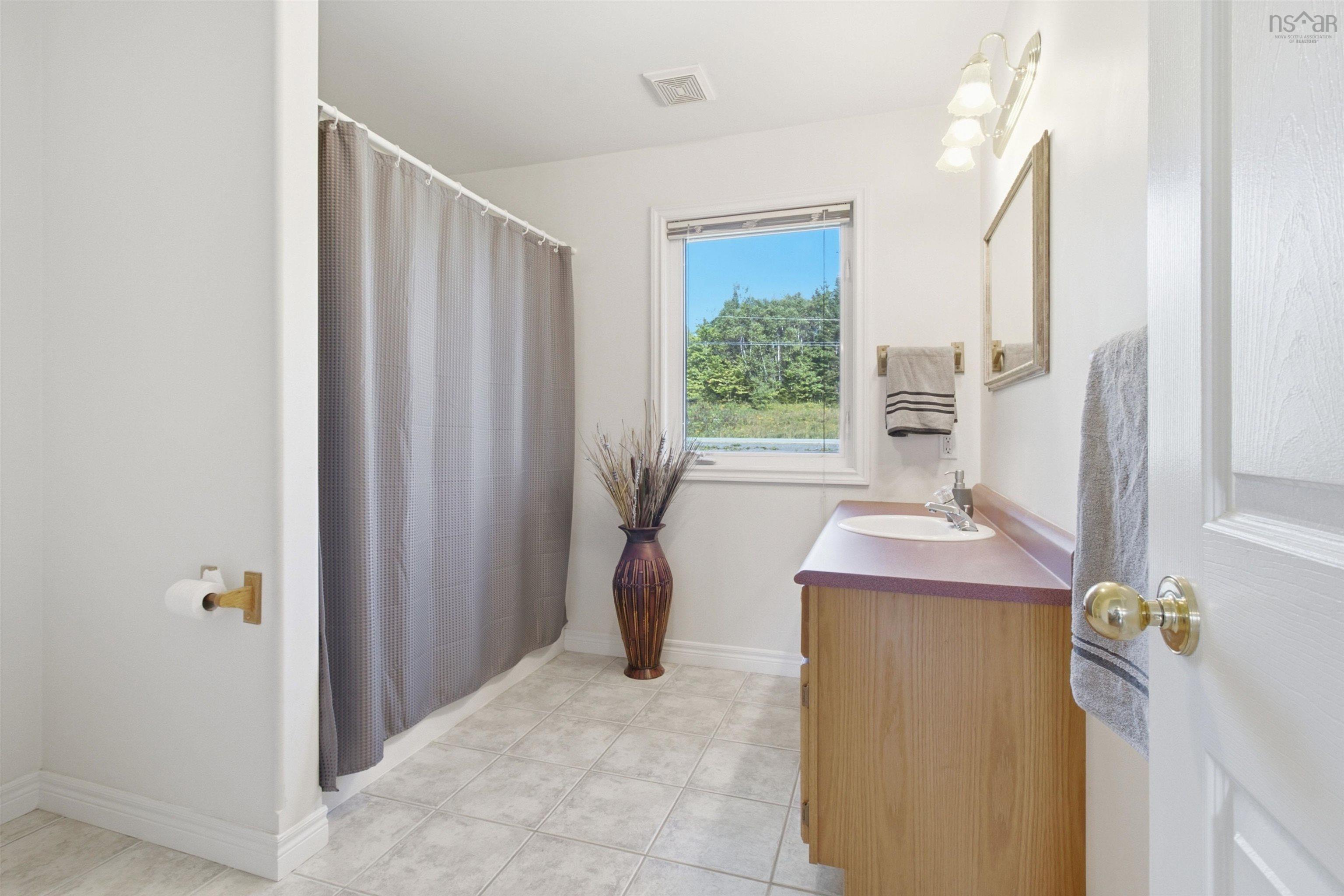 $599,000.00: 150 Lindforest Court, Middle Sackville