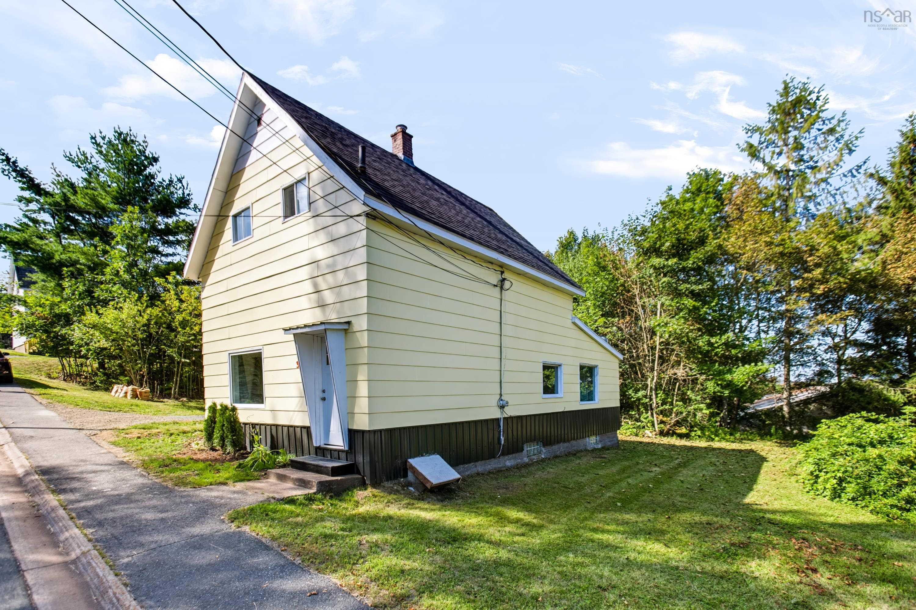 $184,900.00: 37 Church Street, Springhill