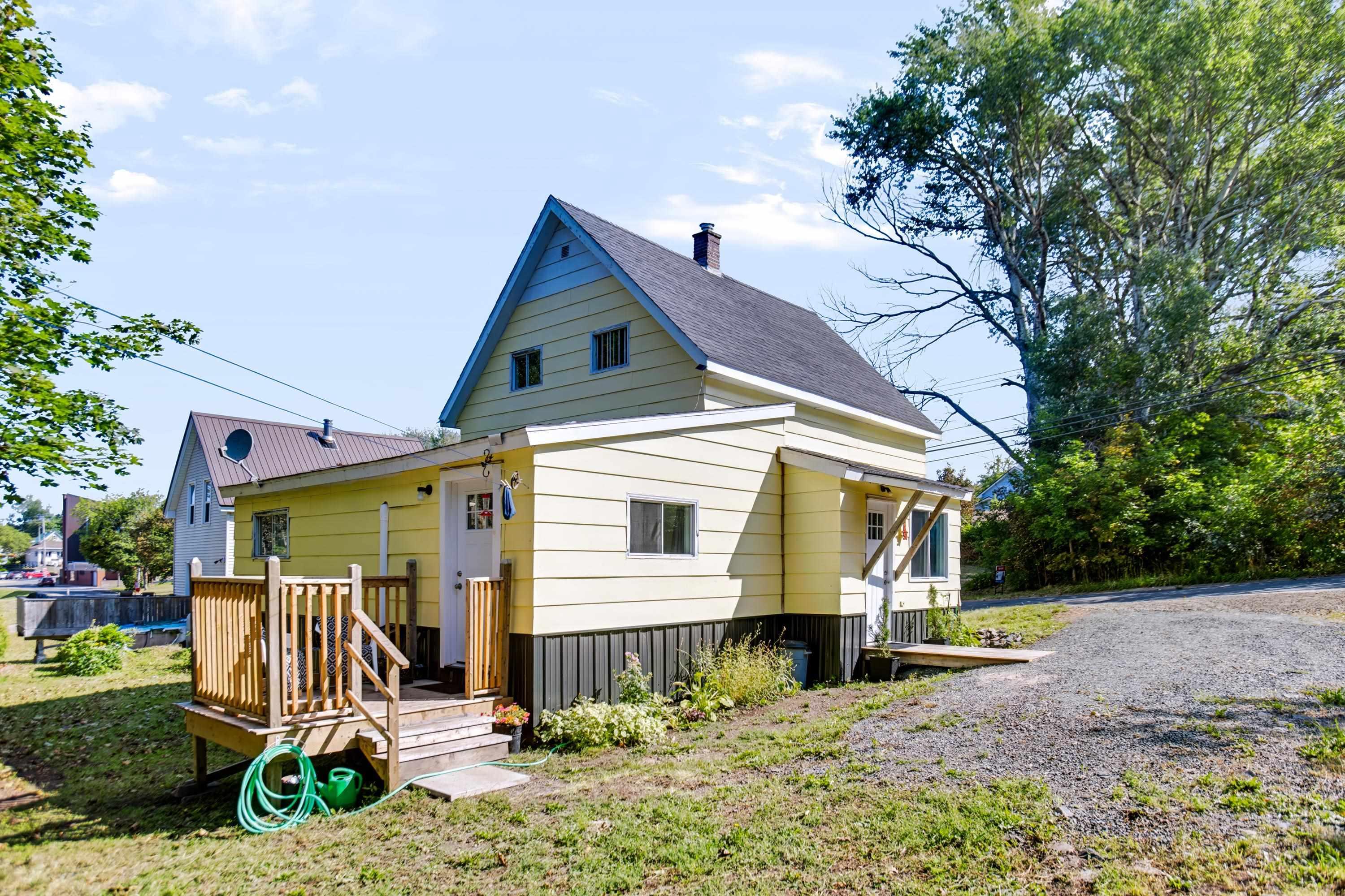$184,900.00: 37 Church Street, Springhill