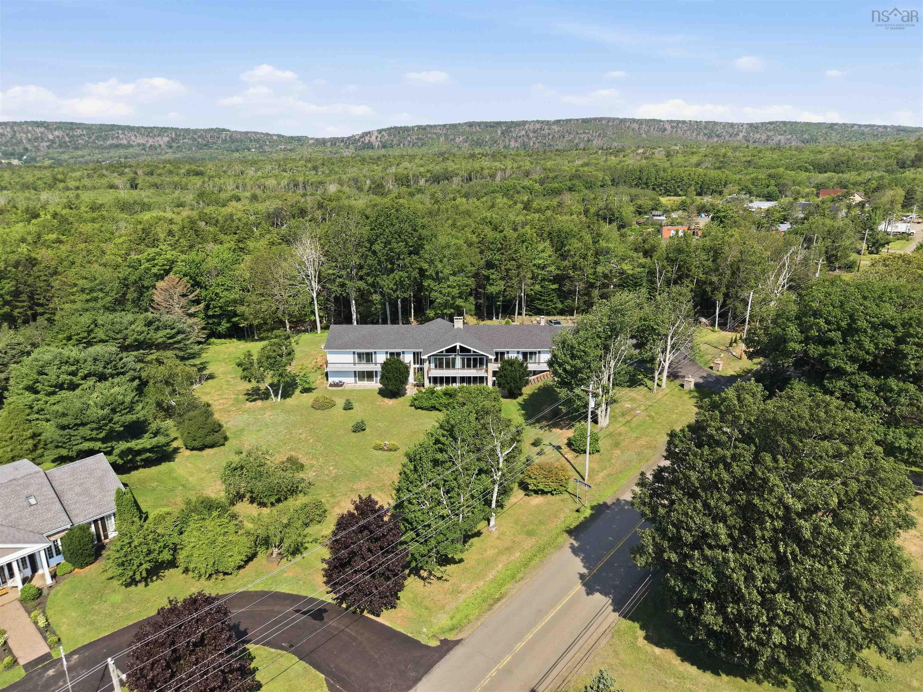 $675,000.00: 263 Lighthouse Road, Bay View