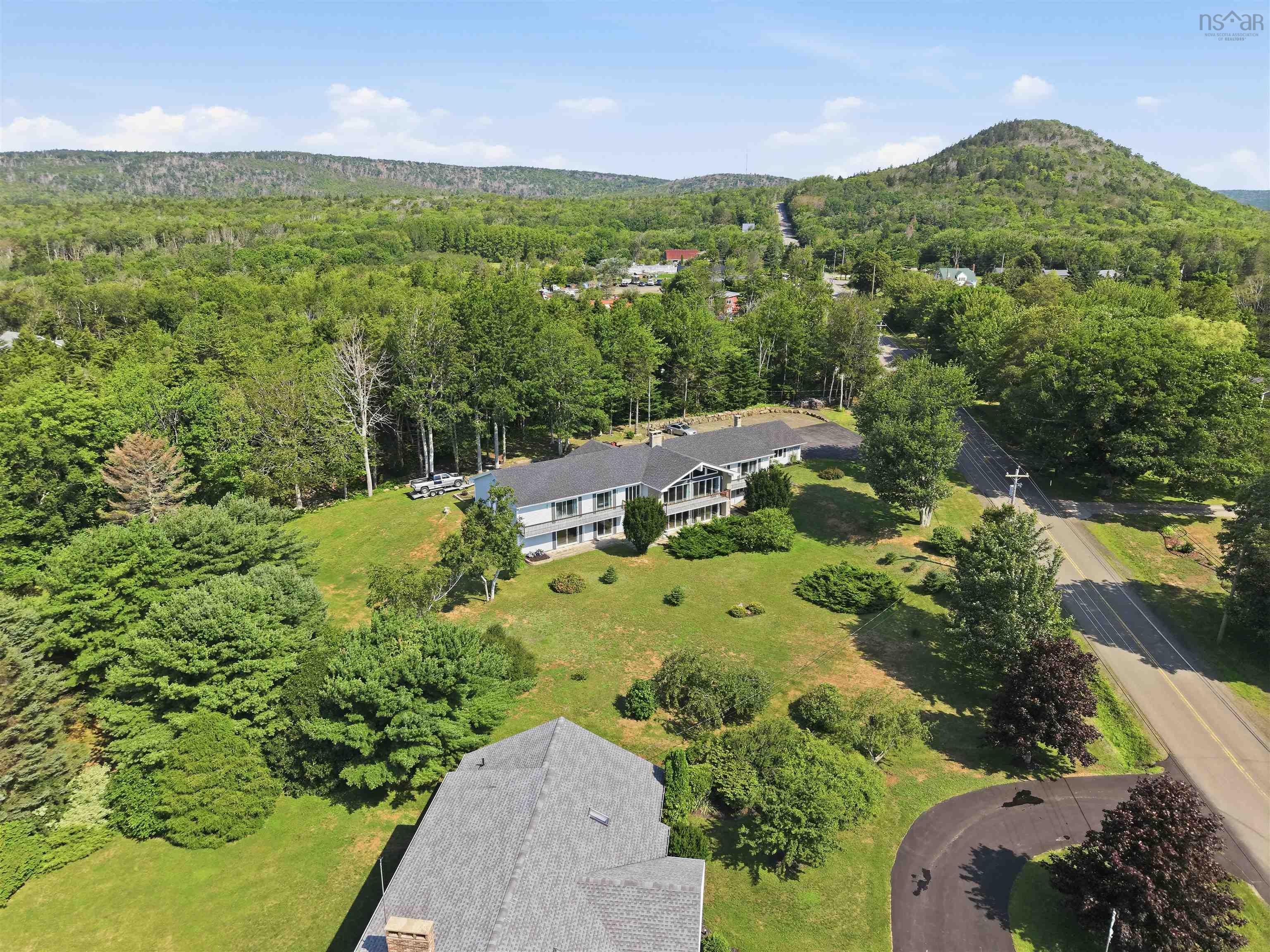 $675,000.00: 263 Lighthouse Road, Bay View