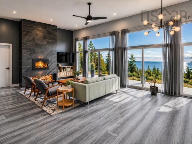 $649,900.00: 110 Kaakwogook Way, Clam Bay