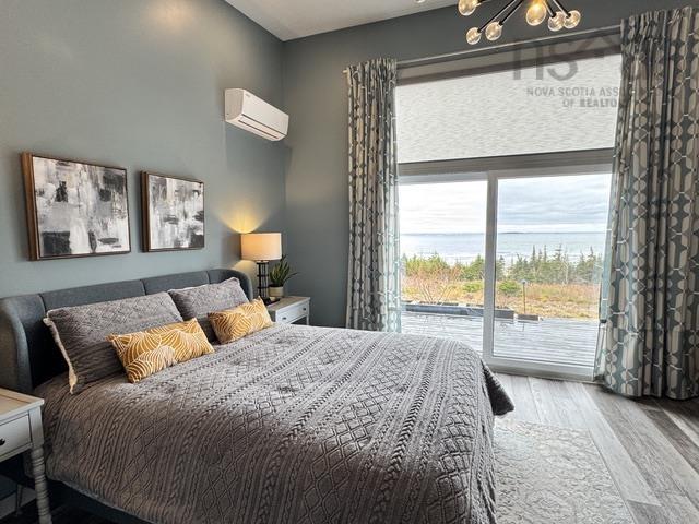 $649,900.00: 110 Kaakwogook Way, Clam Bay