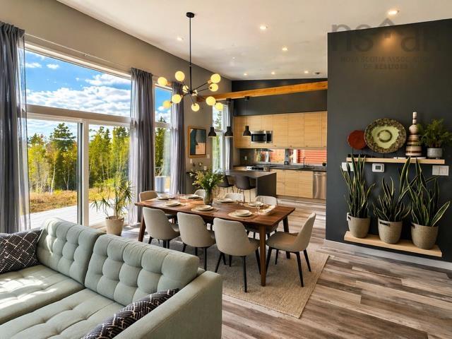 $649,900.00: 110 Kaakwogook Way, Clam Bay