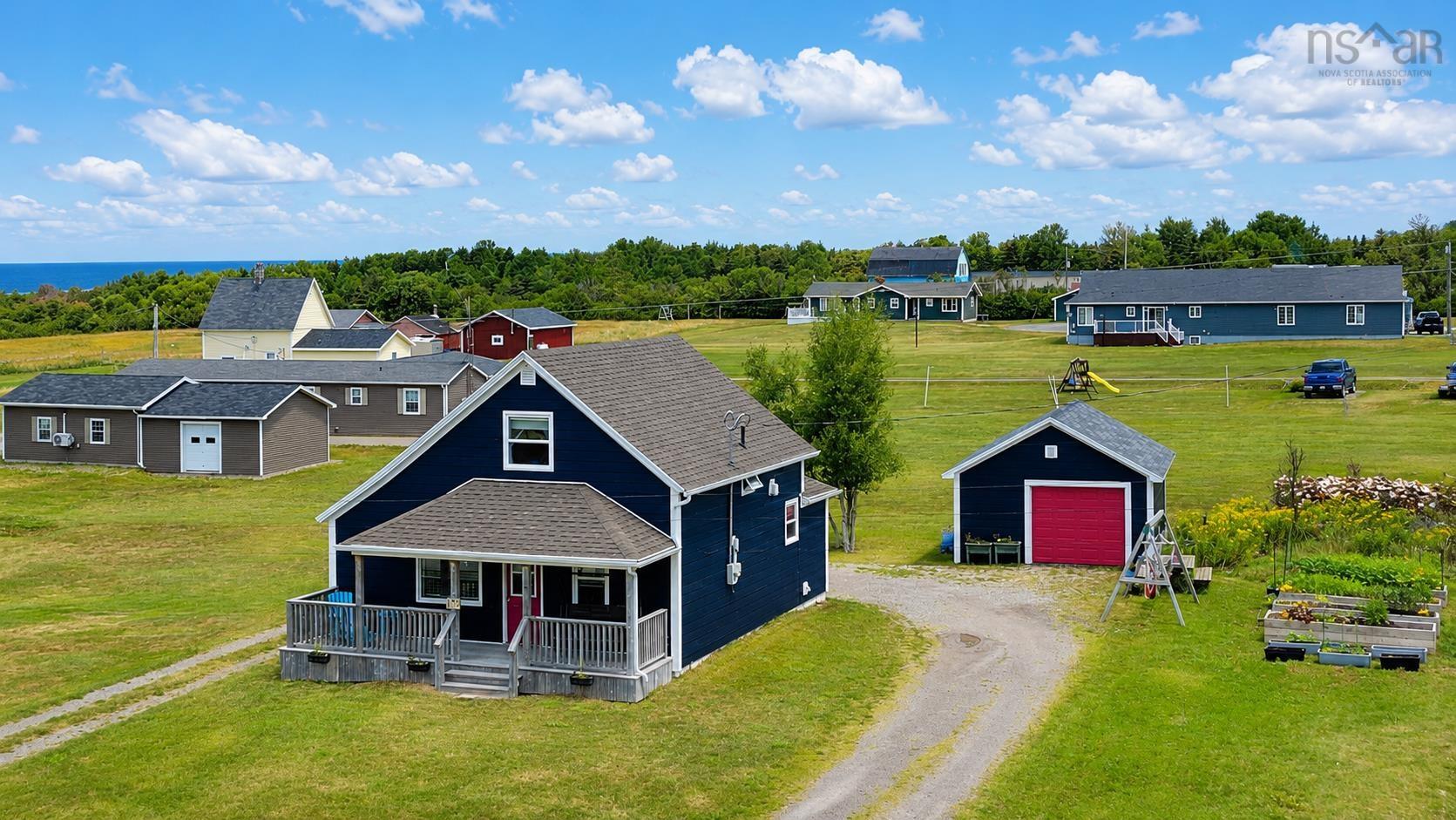 $269,000.00: 35 CHEMIN BROUSSARD, Petit Étang