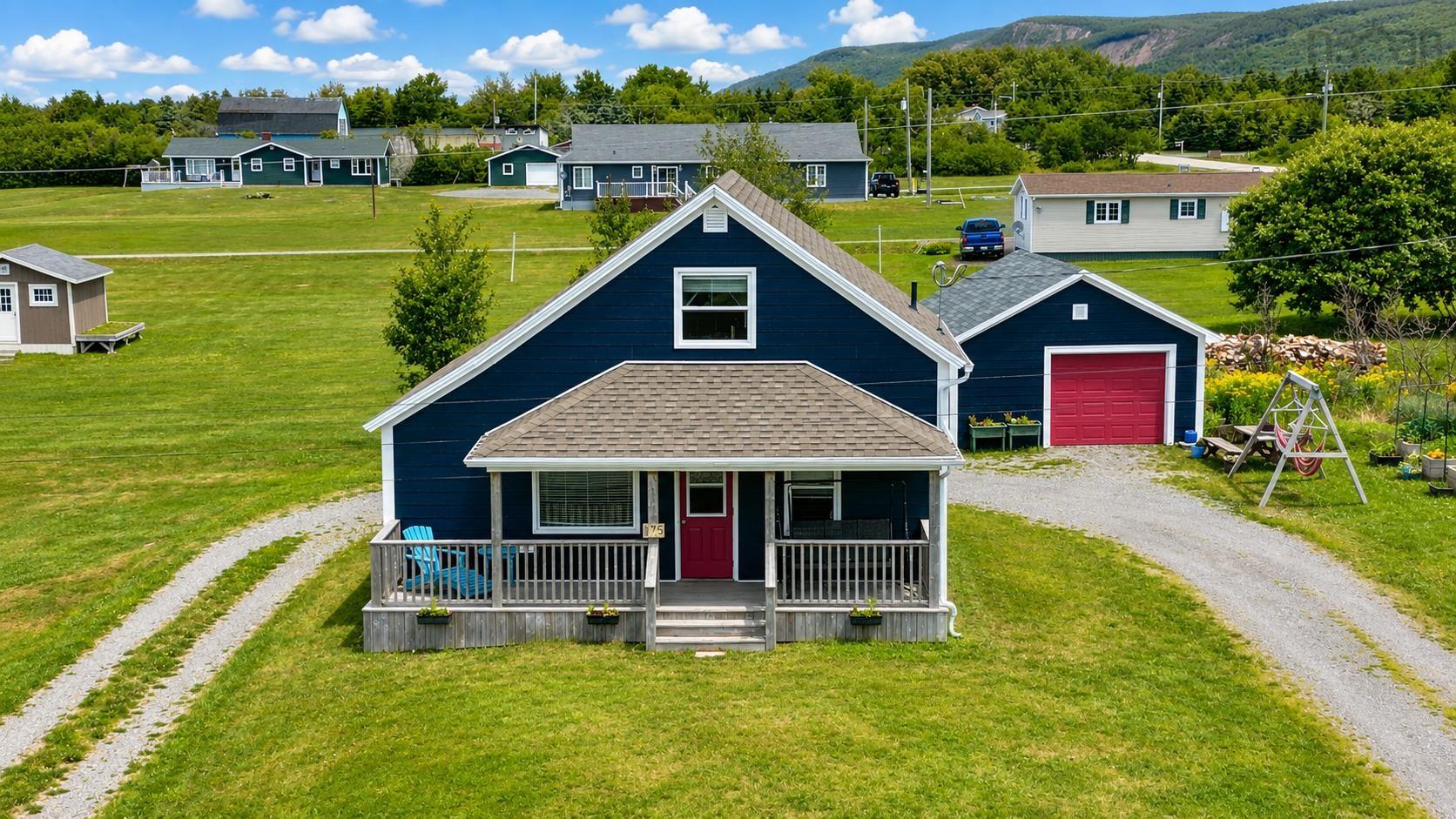 $269,000.00: 35 CHEMIN BROUSSARD, Petit Étang