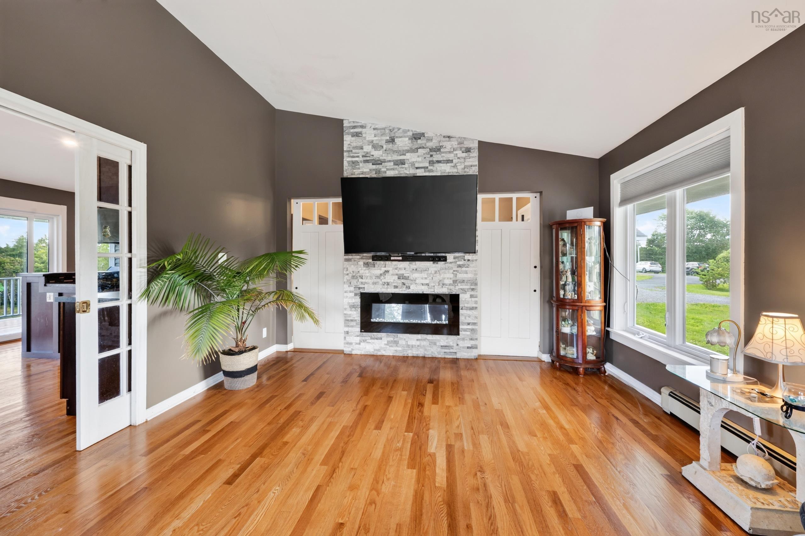 $940,000.00: 131 Oakfield Drive, Marion Bridge