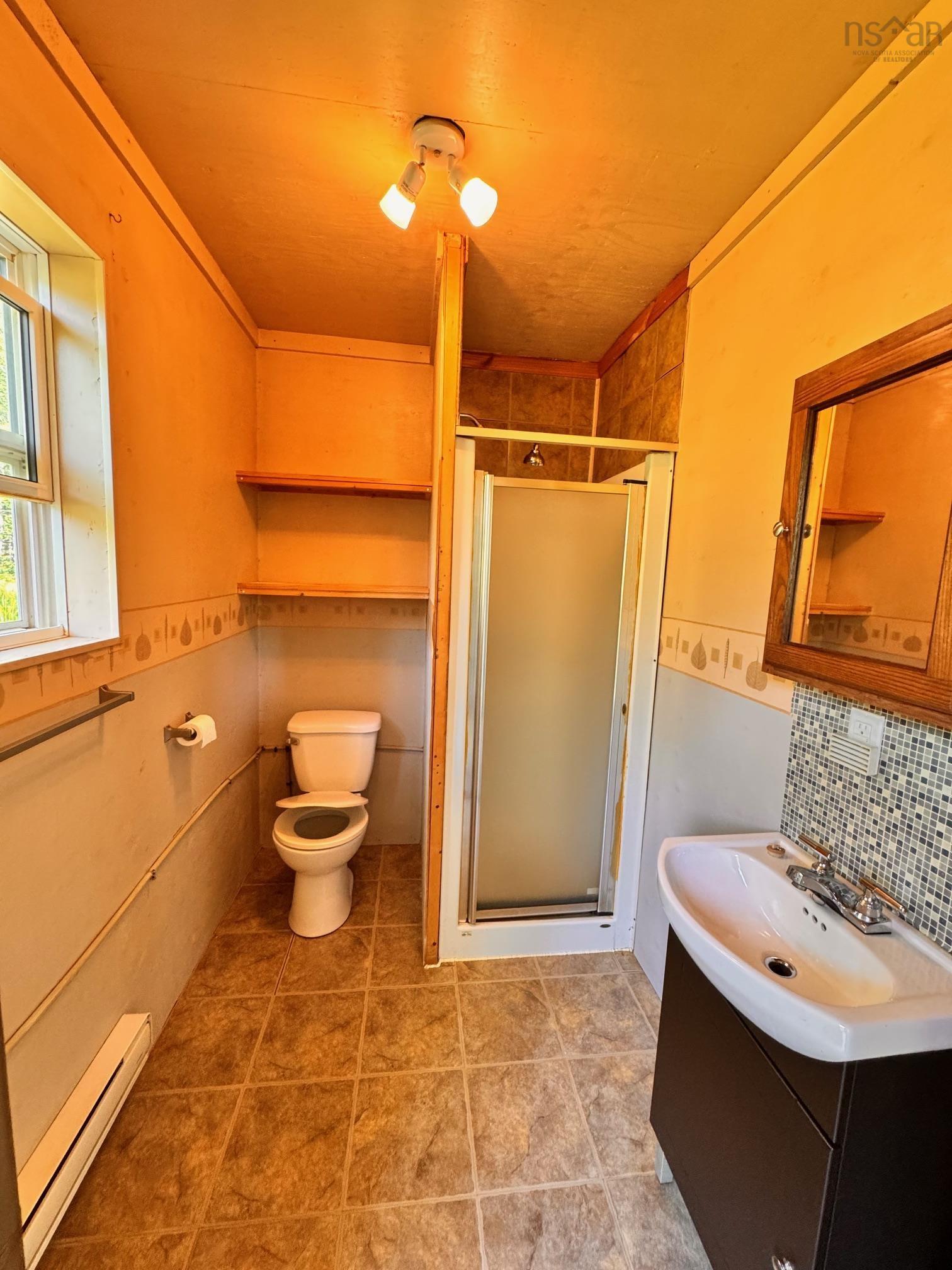 $149,000.00: 7064 West Bay Highway, Cape George