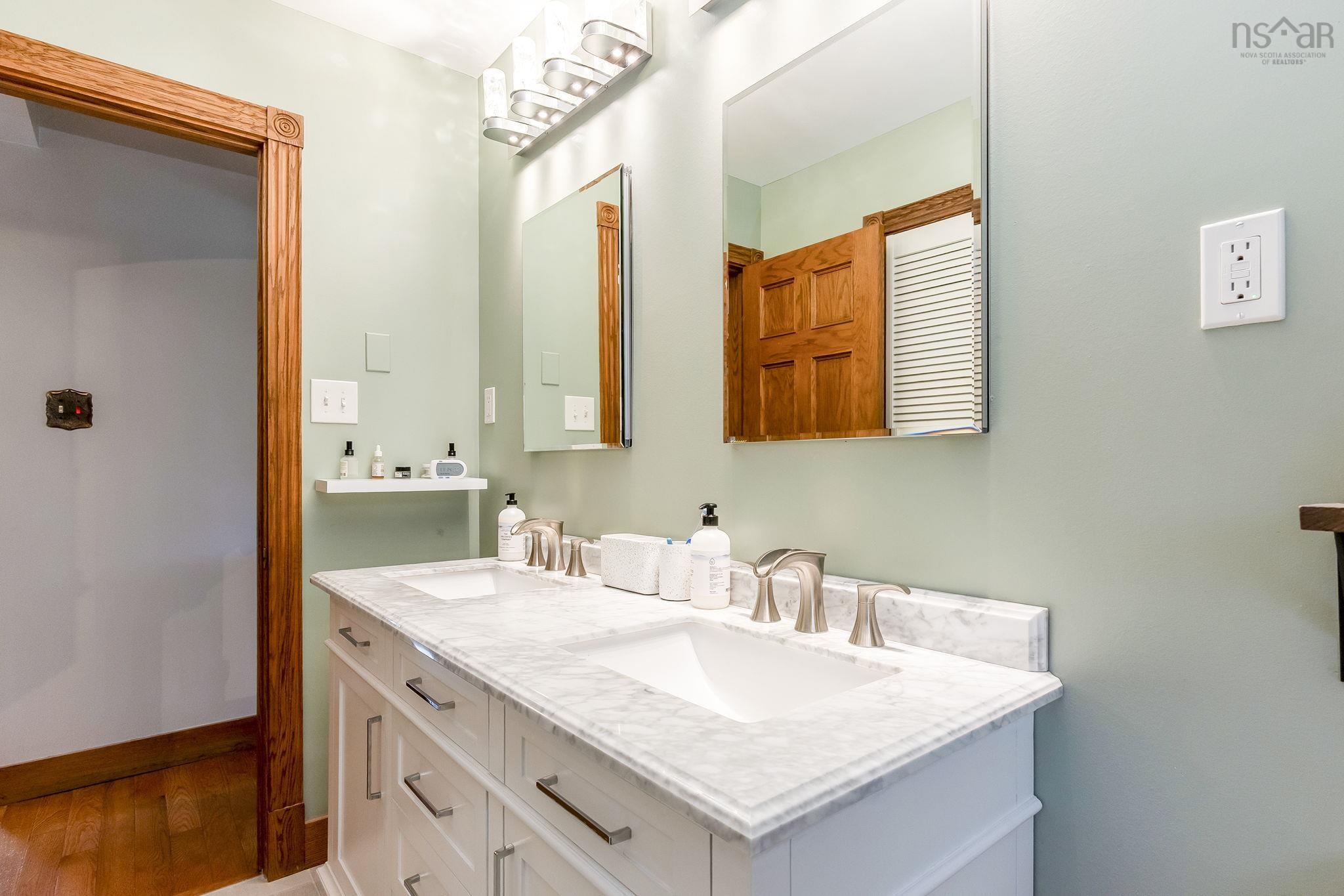 $539,000.00: 109 Old Trunk 1, Deep Brook
