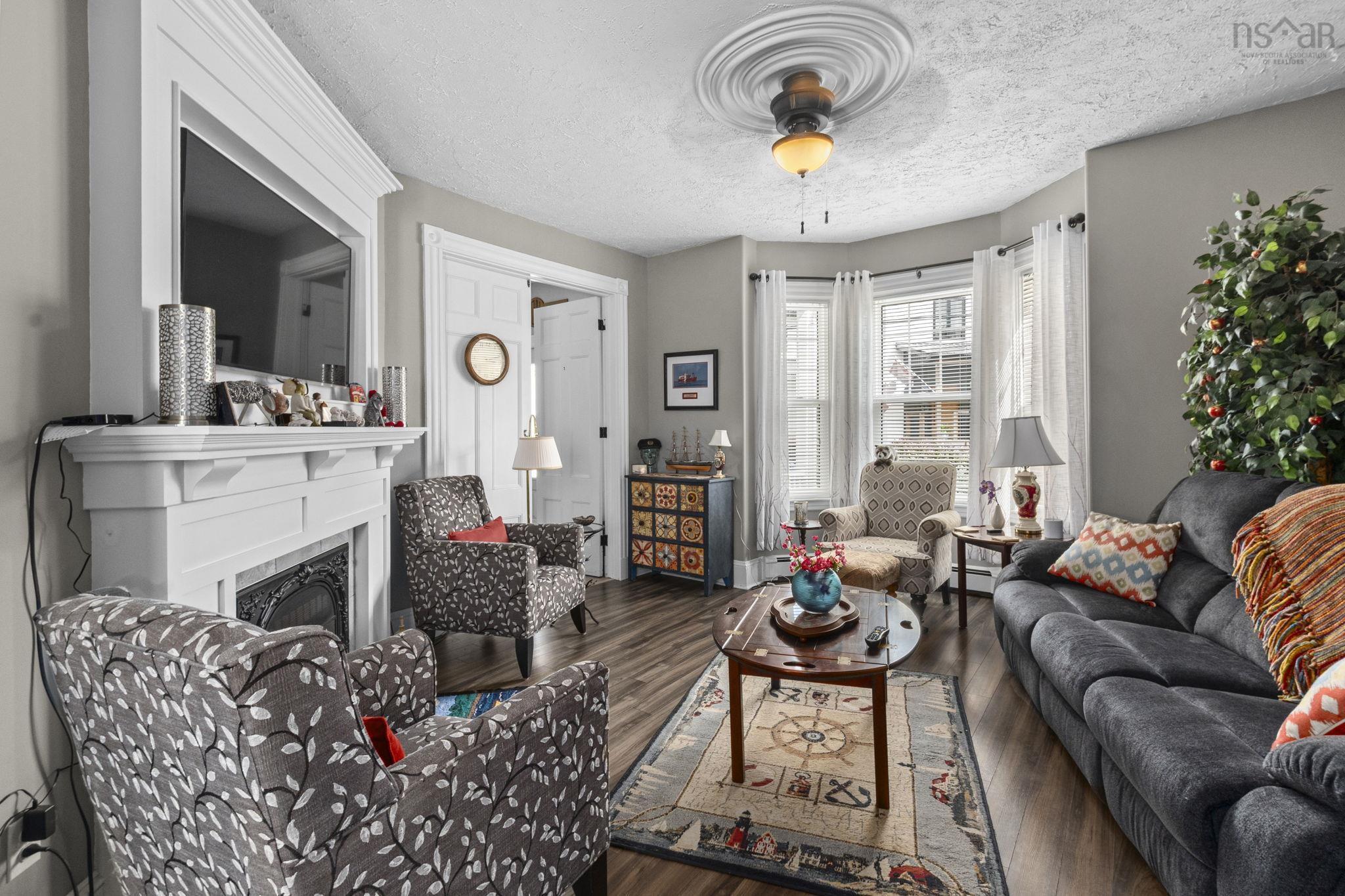 $414,900.00: 344 Gray Street, Windsor