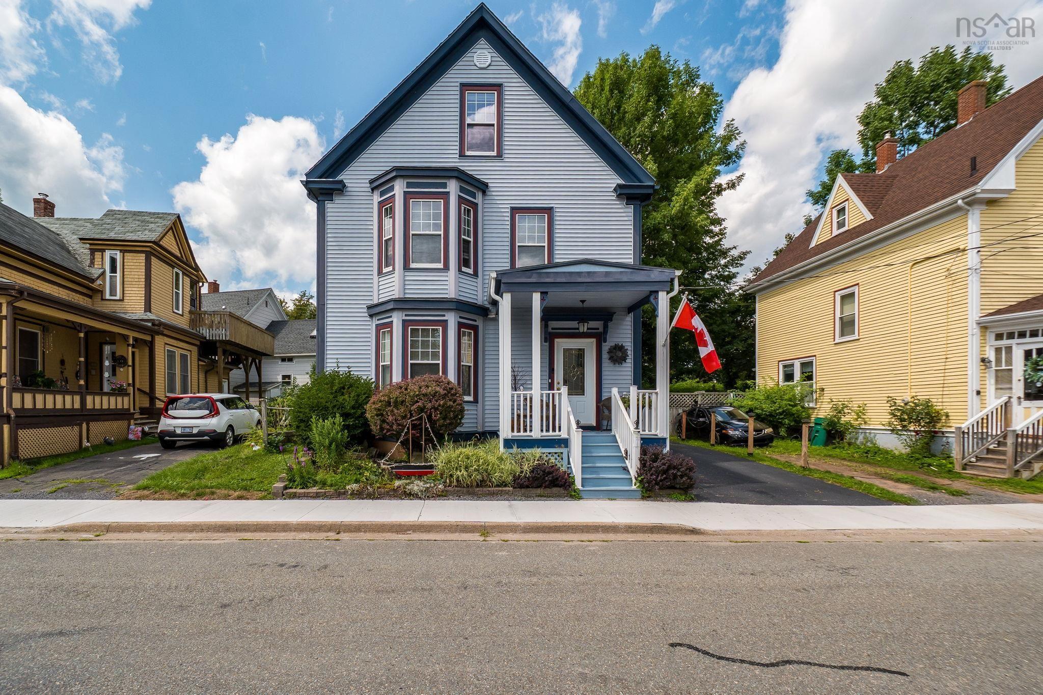 $414,900.00: 344 Gray Street, Windsor