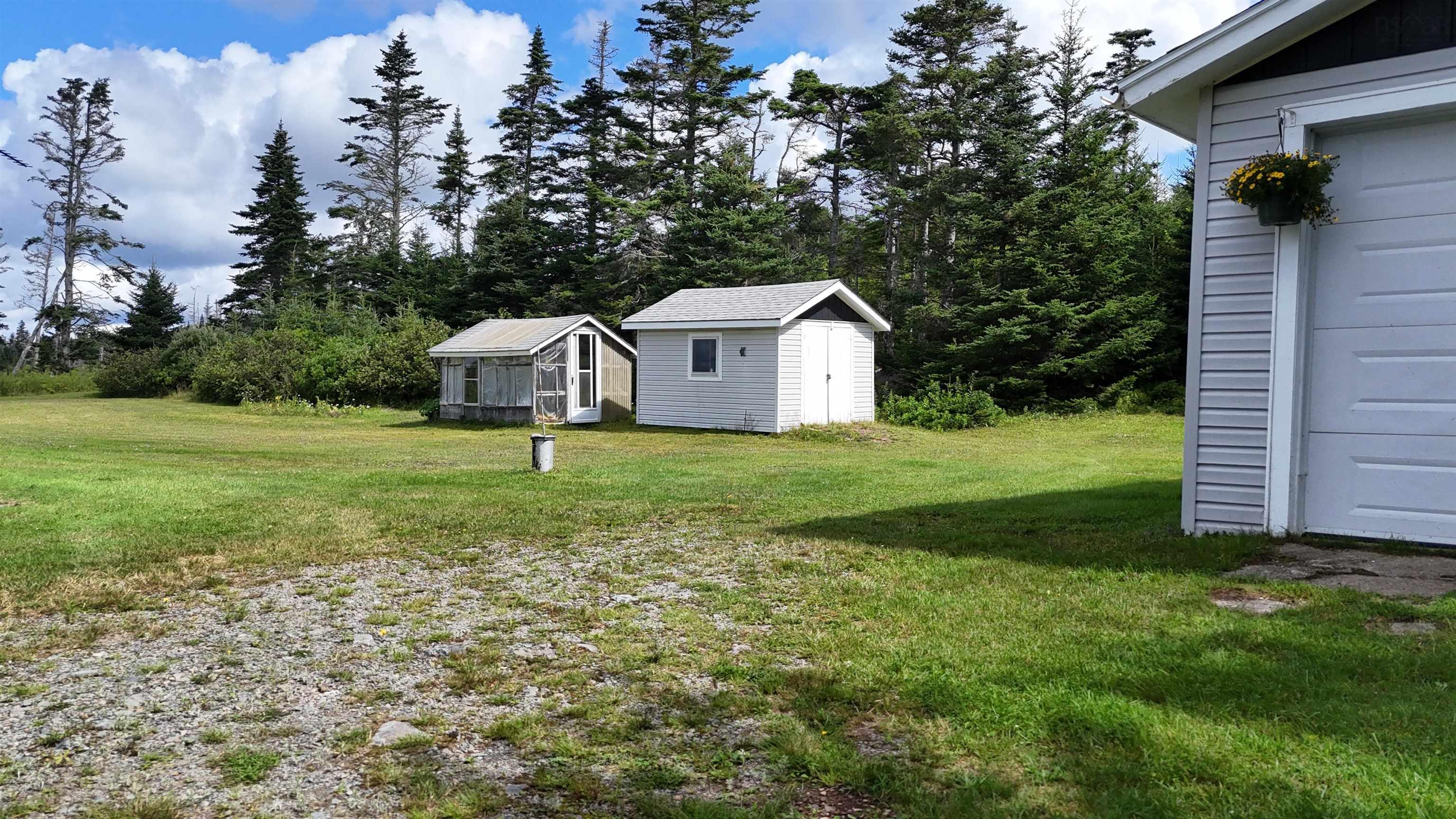 $349,000.00: 131 East Side Grand River Road, Grand River