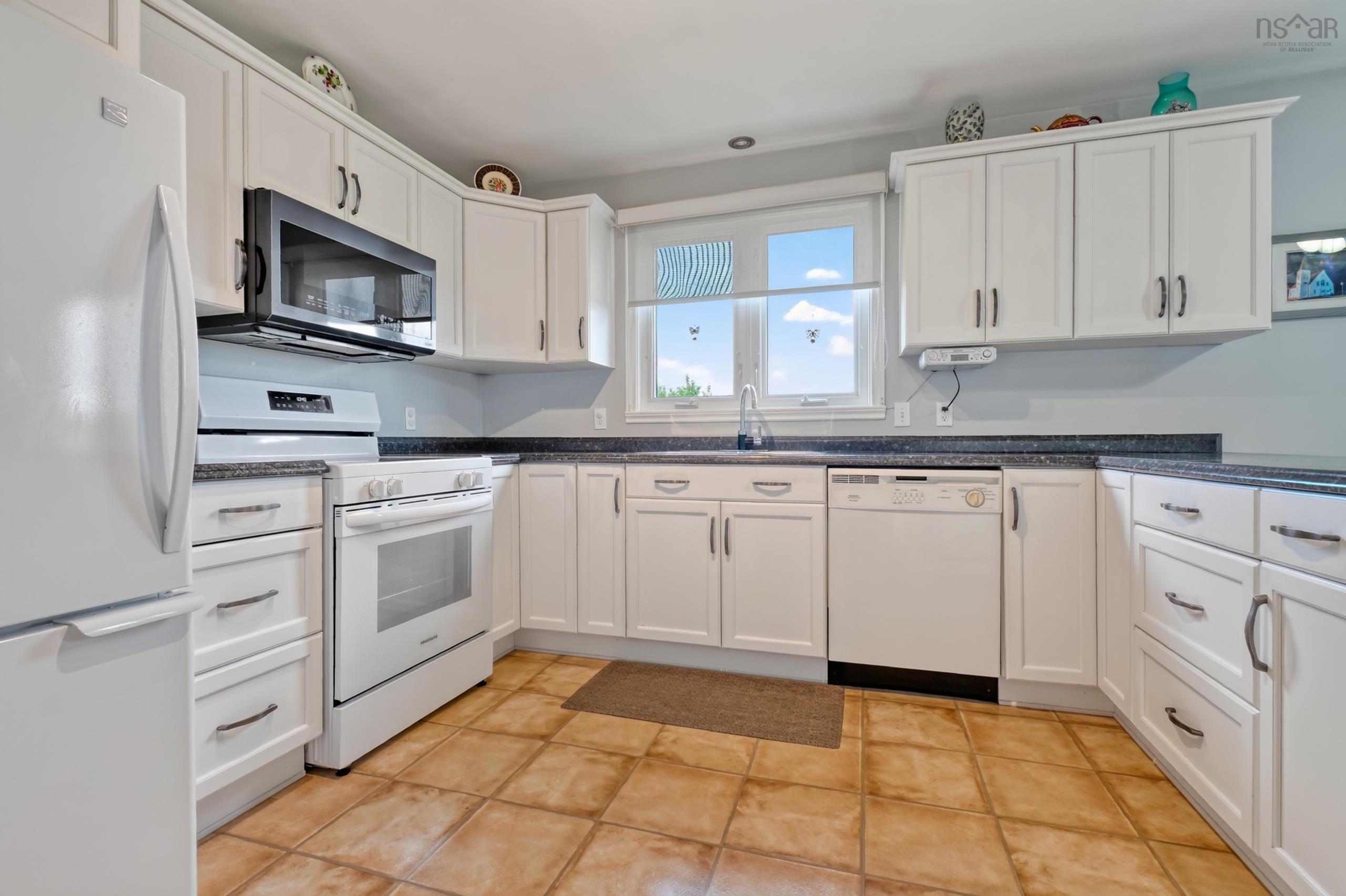 $349,000.00: 131 East Side Grand River Road, Grand River
