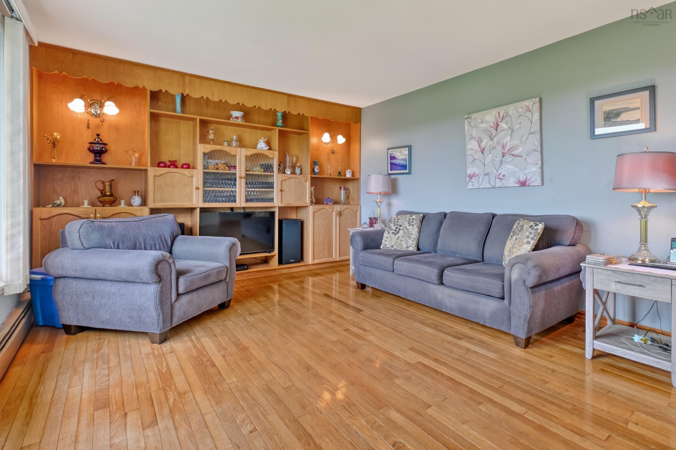 $349,000.00: 131 East Side Grand River Road, Grand River