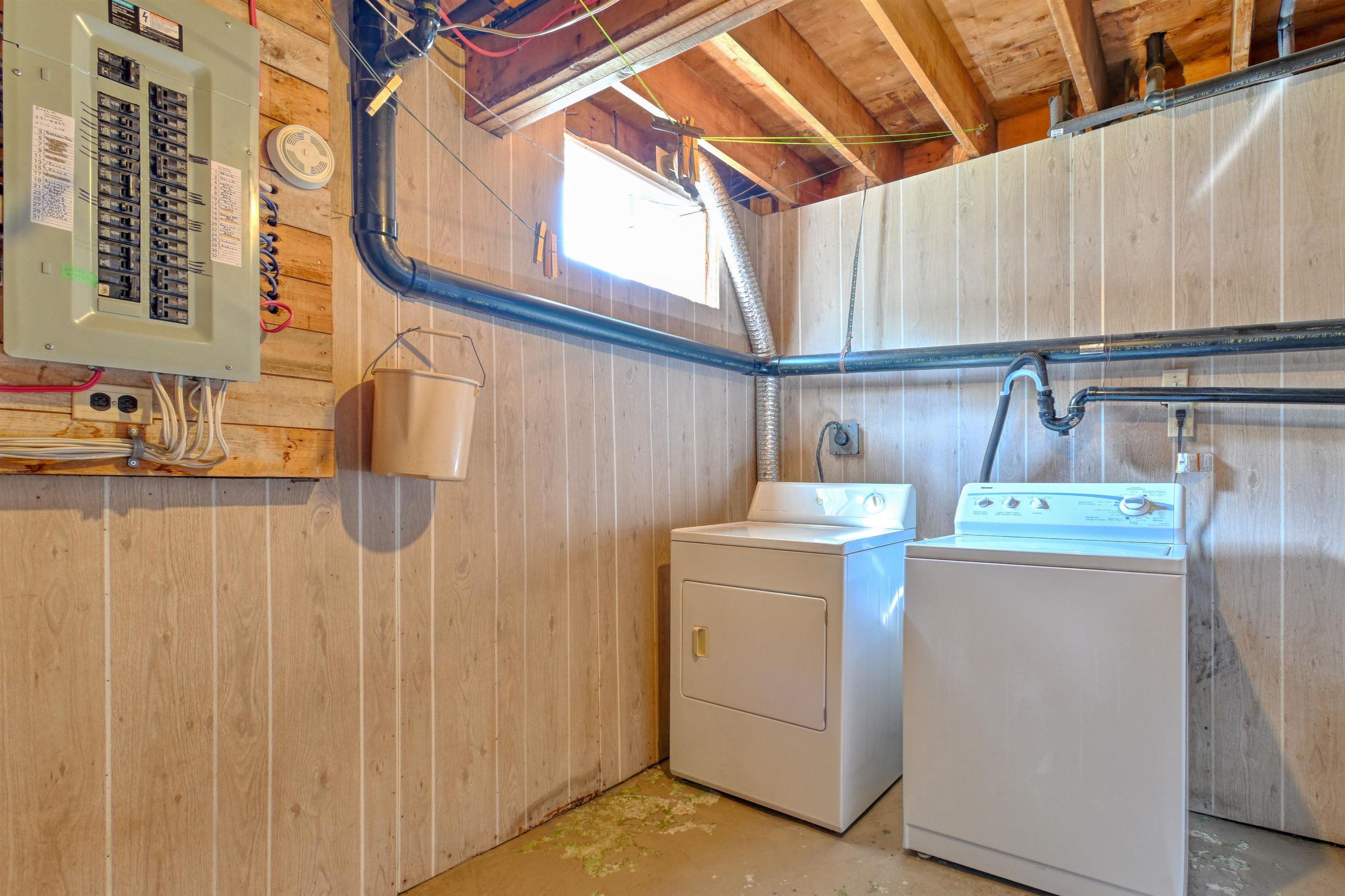 $349,000.00: 131 East Side Grand River Road, Grand River