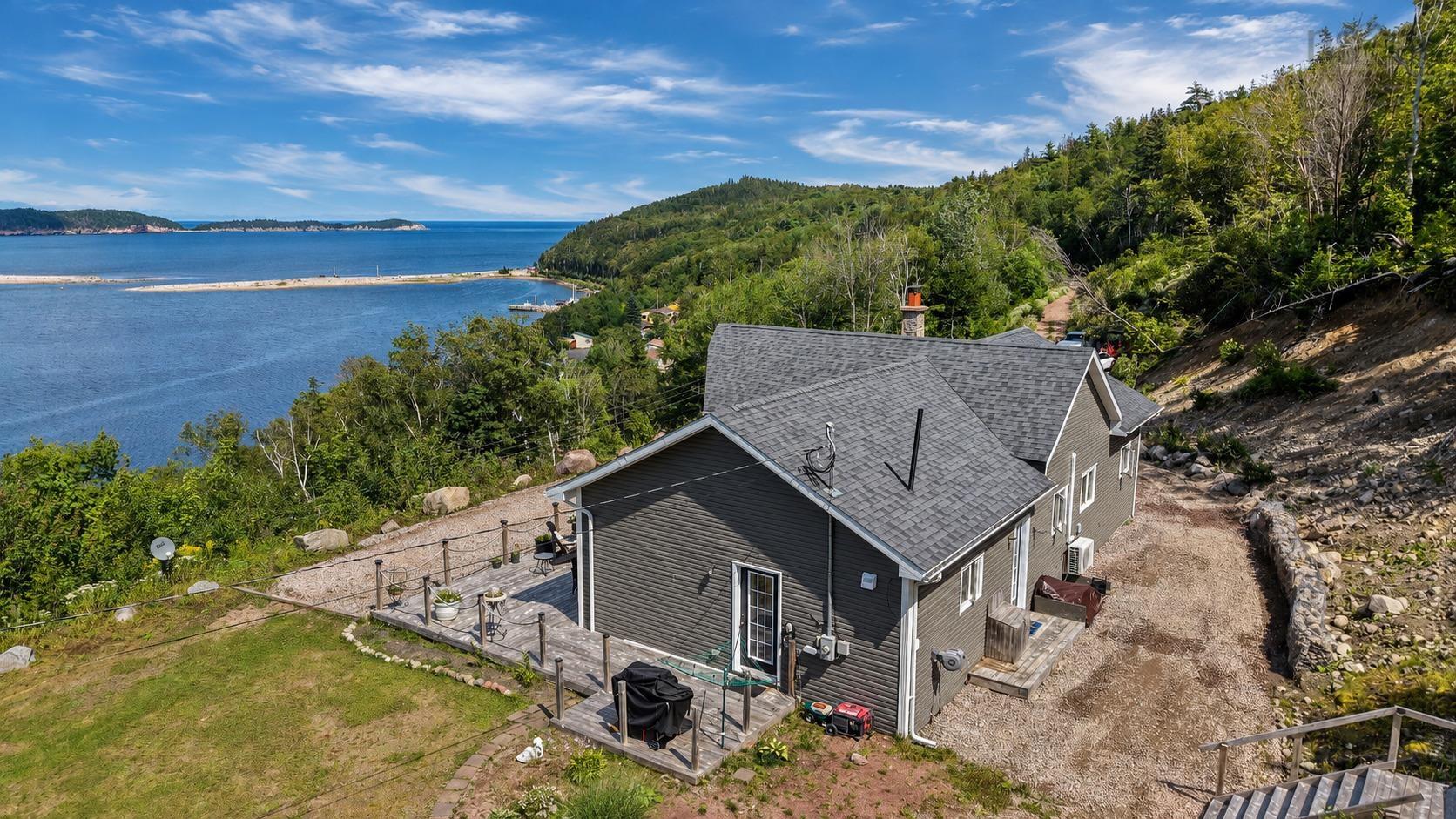 $589,000.00: 39132 Cabot Trail, Ingonish Ferry