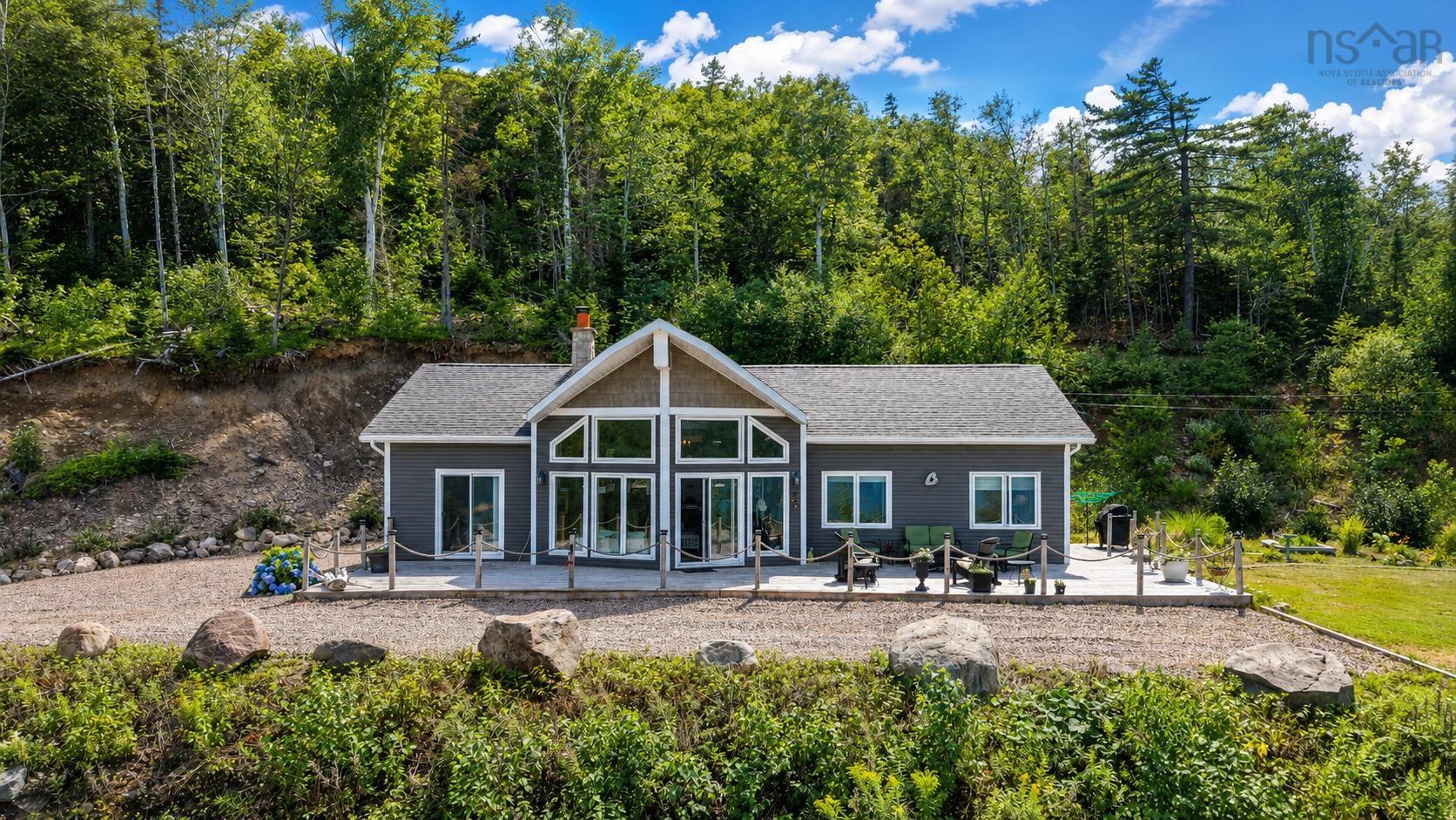 $589,000.00: 39132 Cabot Trail, Ingonish Ferry