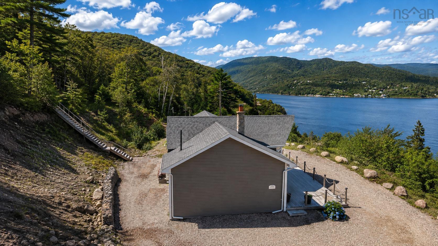 $589,000.00: 39132 Cabot Trail, Ingonish Ferry