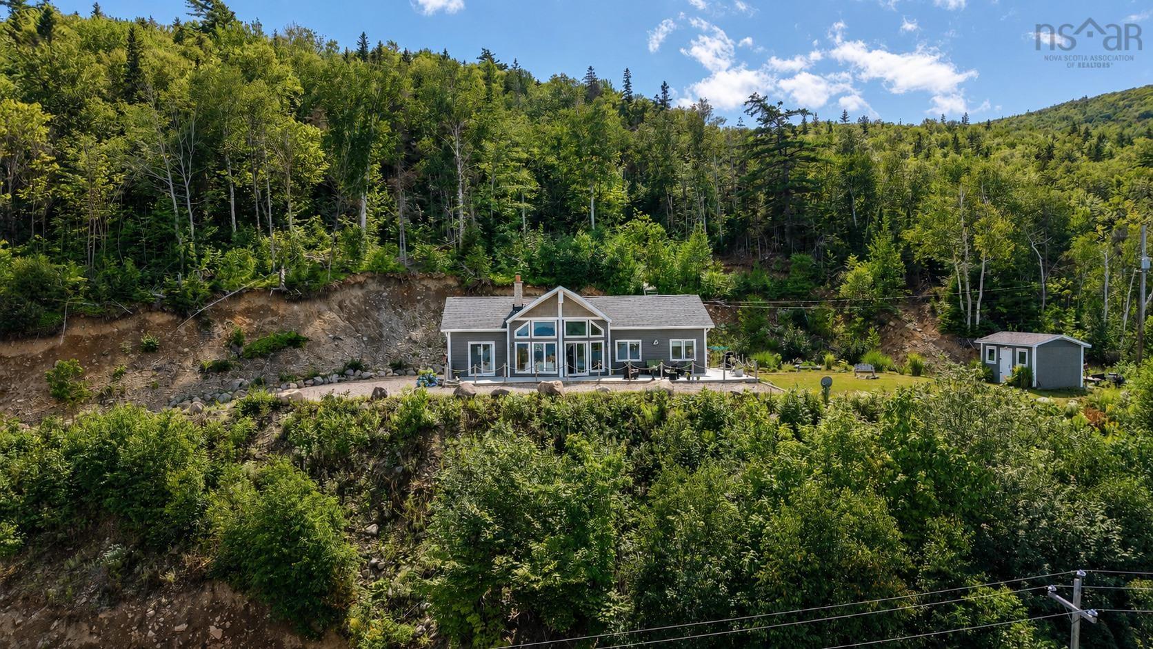 $589,000.00: 39132 Cabot Trail, Ingonish Ferry