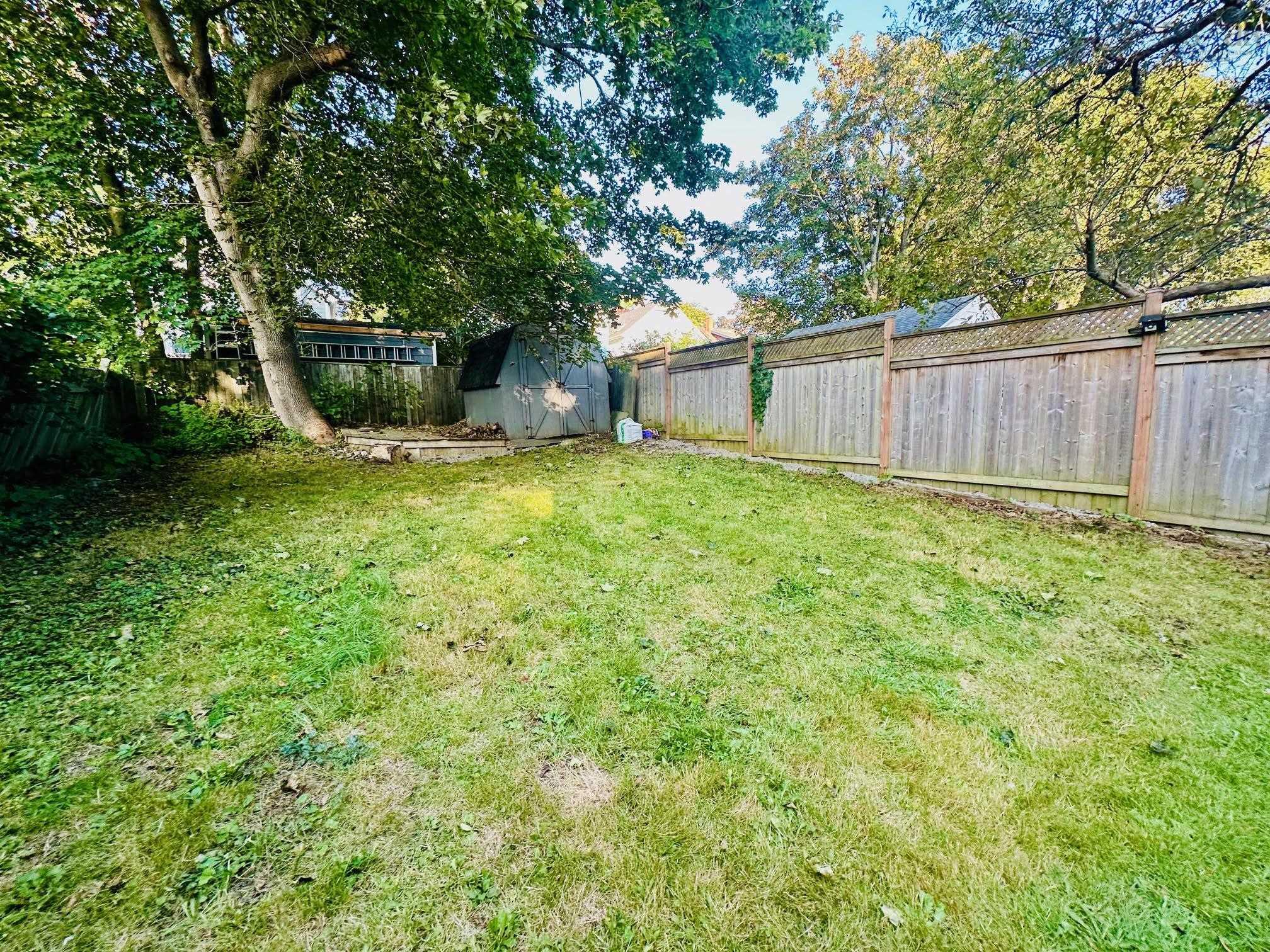 $798,000.00: 2079 & 2081 Poplar Street, Halifax