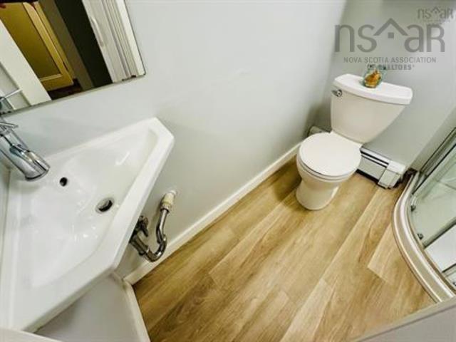 $798,000.00: 2079 & 2081 Poplar Street, Halifax