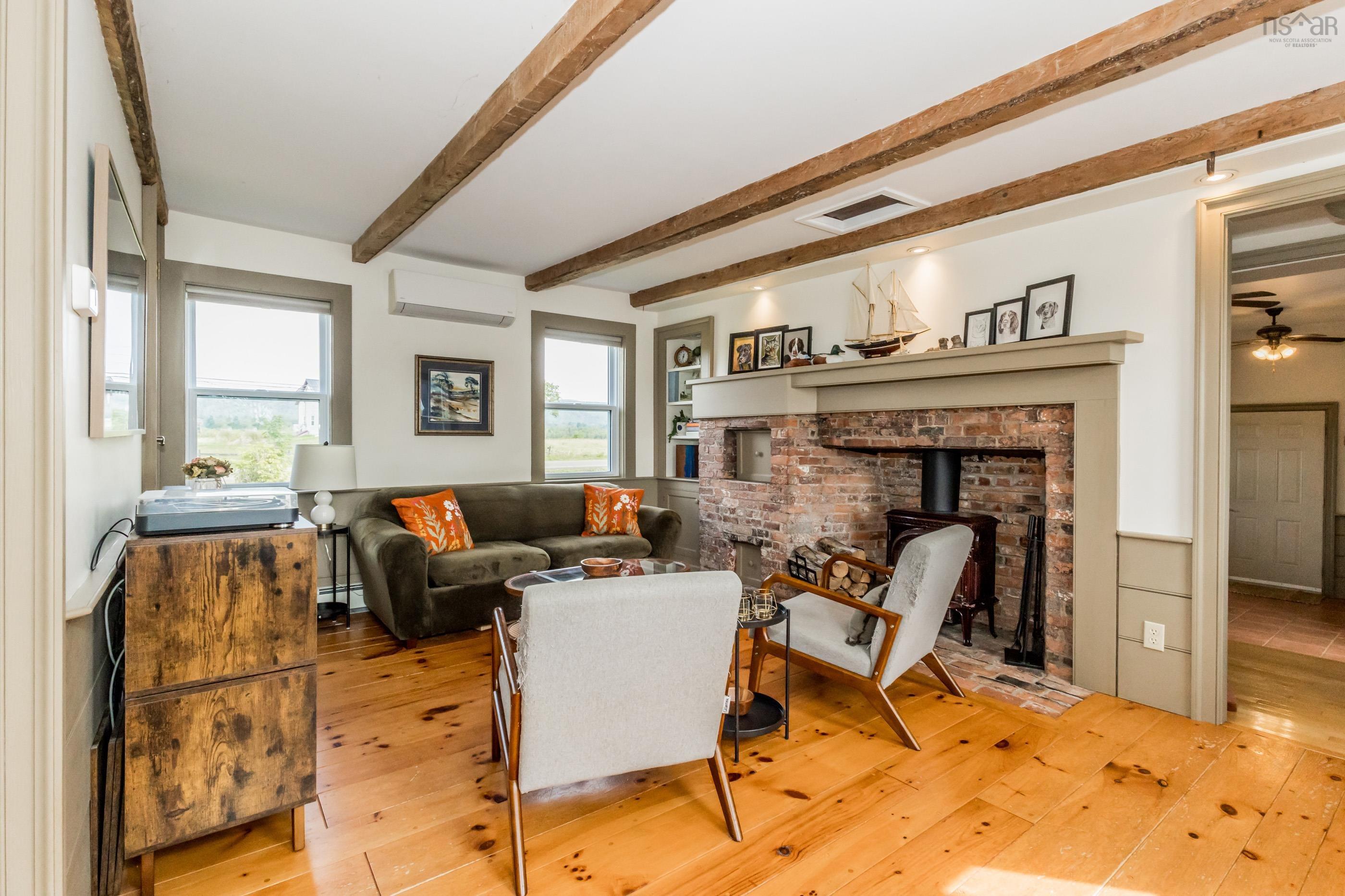 $749,000.00: 7772 Highway 1, Upper Granville