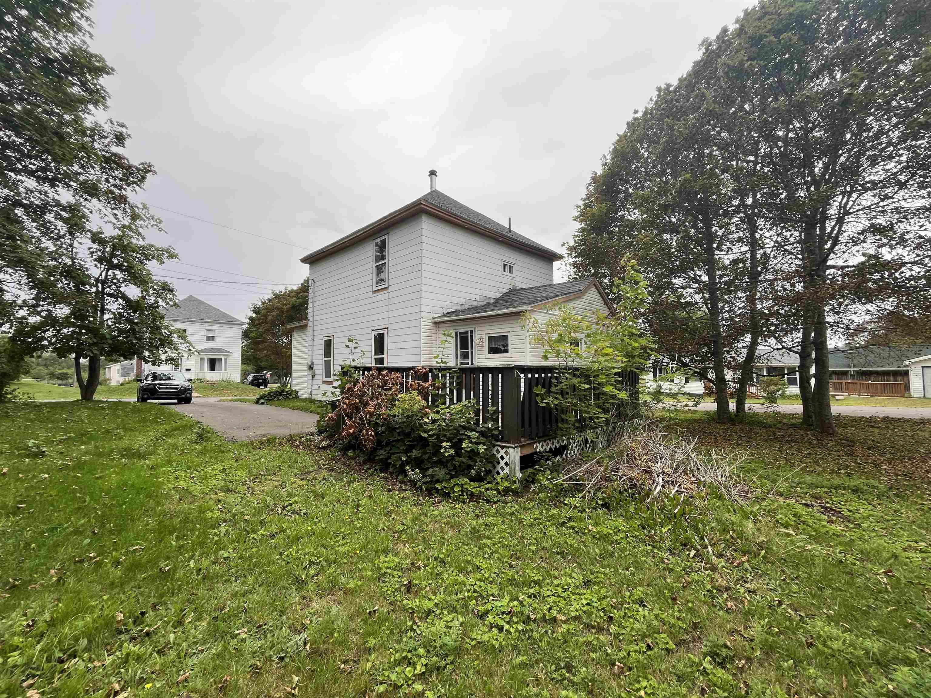 $95,900.00: 26 Fairview Avenue, Amherst