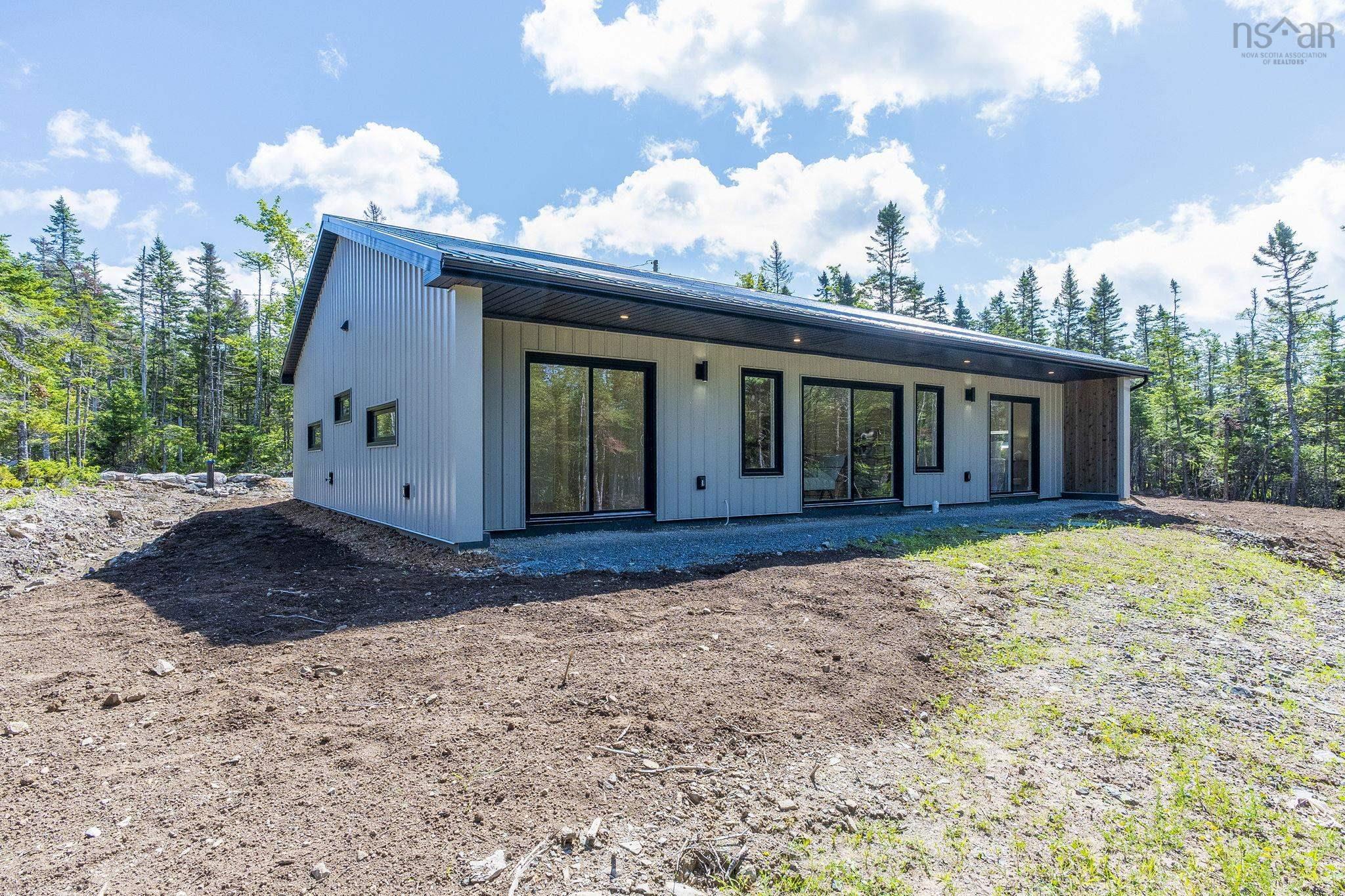 $549,000.00: 165 Beau Run, East Petpeswick