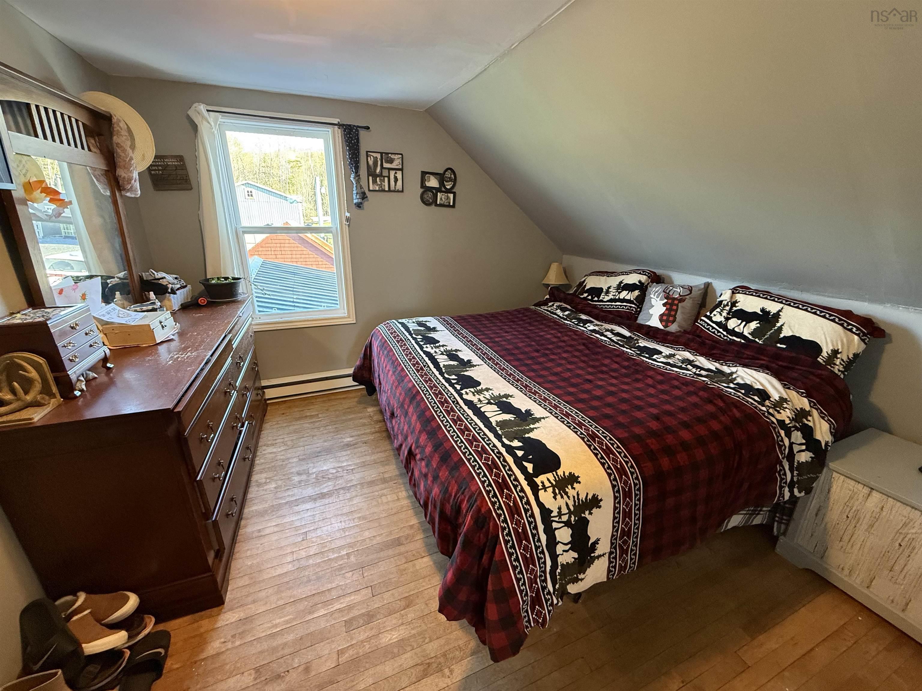 $249,900.00: 10250 Highway 4, Broadway