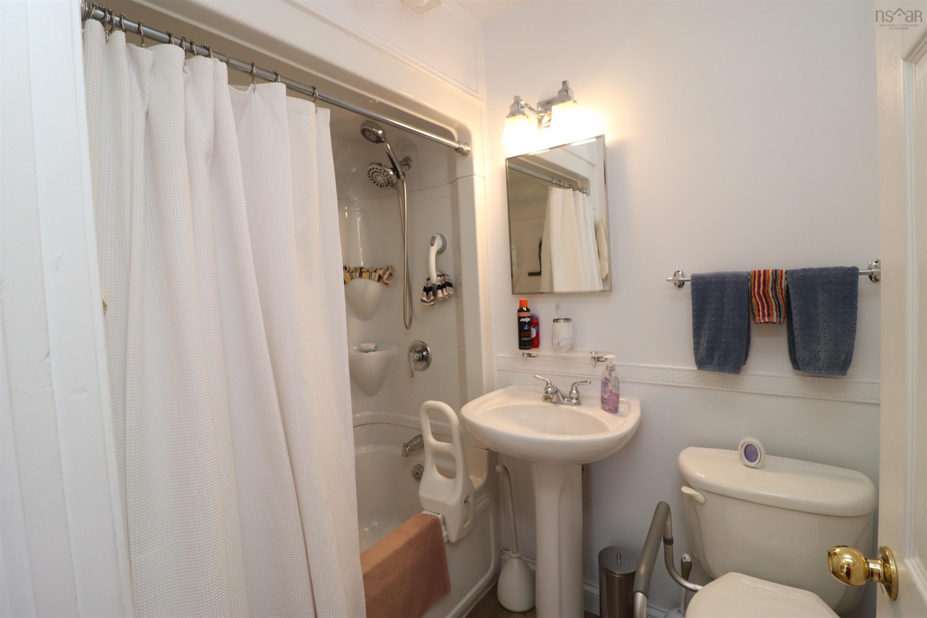 $309,500.00: 244 GLENWOOD Drive, Truro